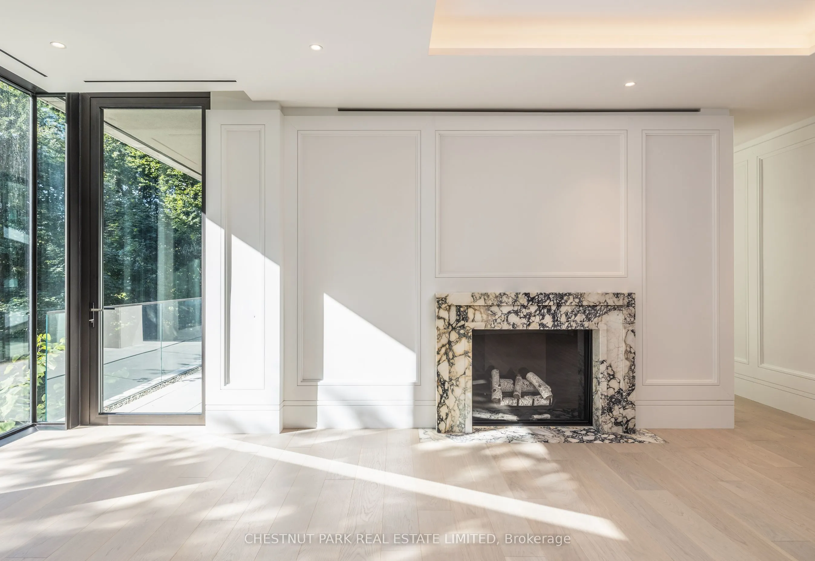 7 Dale Avenue, #205