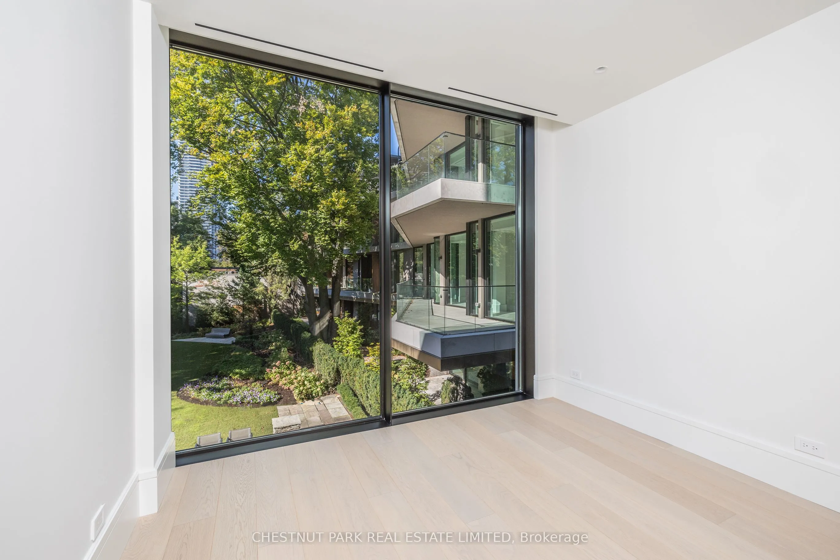 7 Dale Avenue, #205