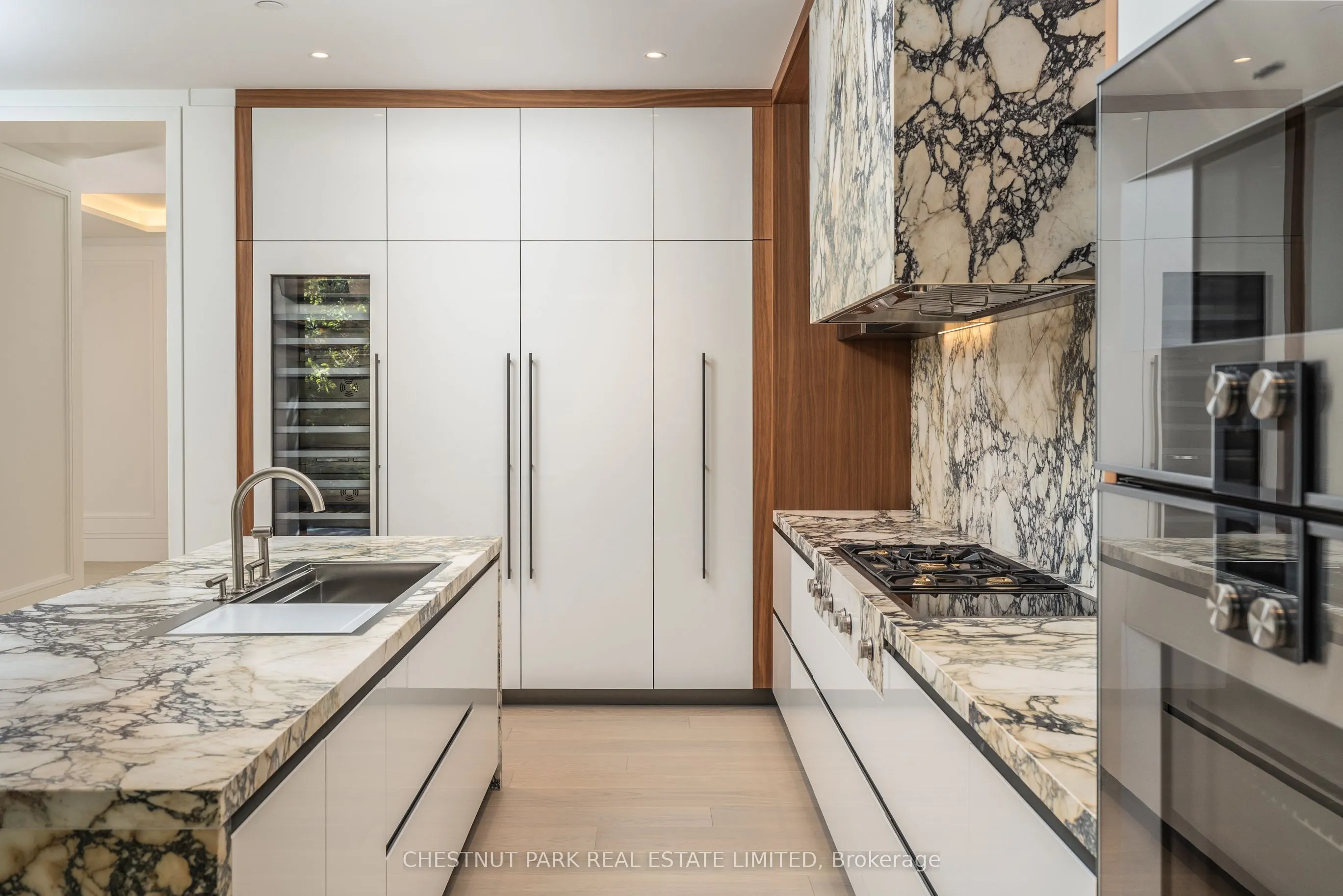 7 Dale Avenue, #205