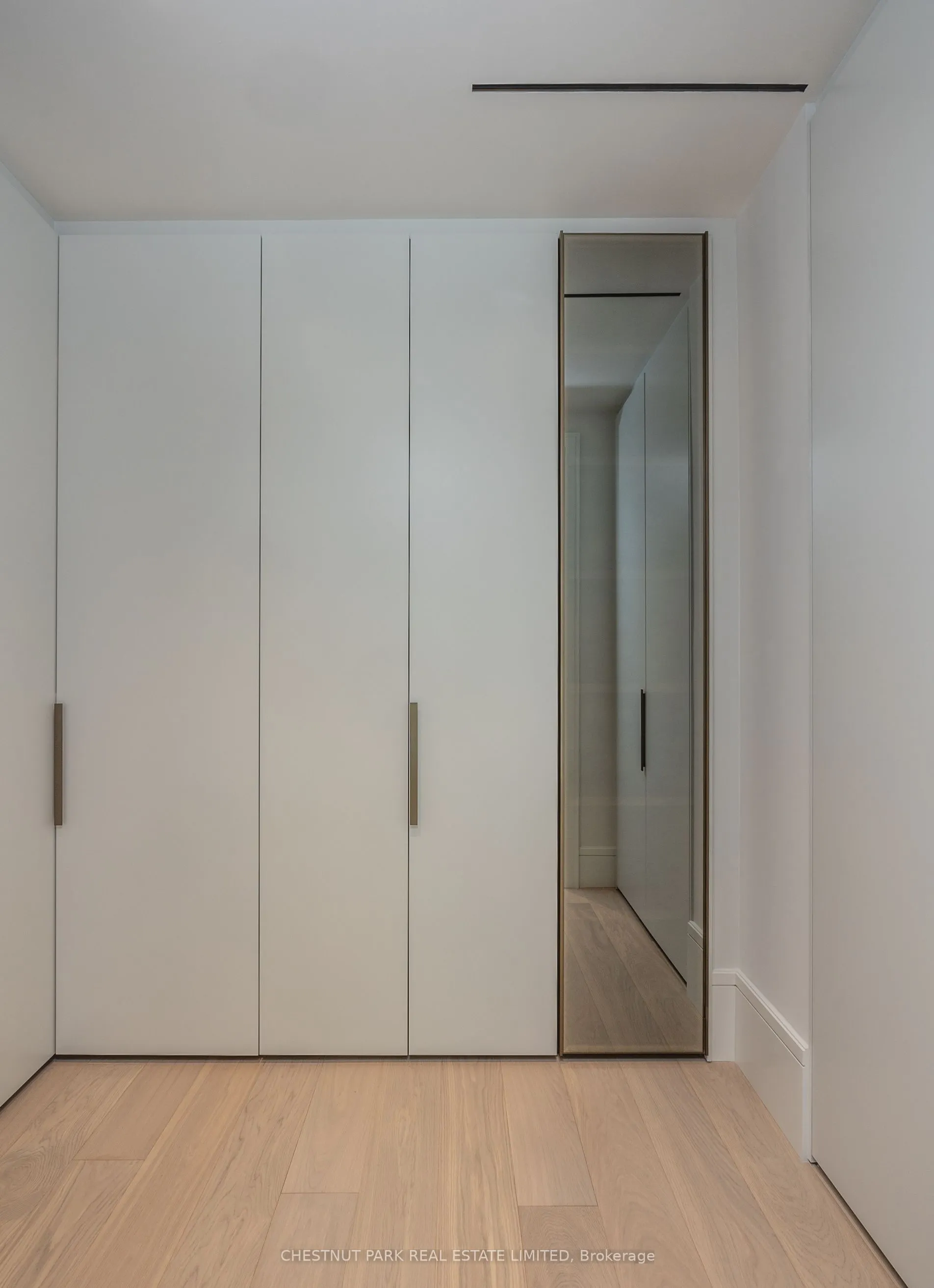 7 Dale Avenue, #205