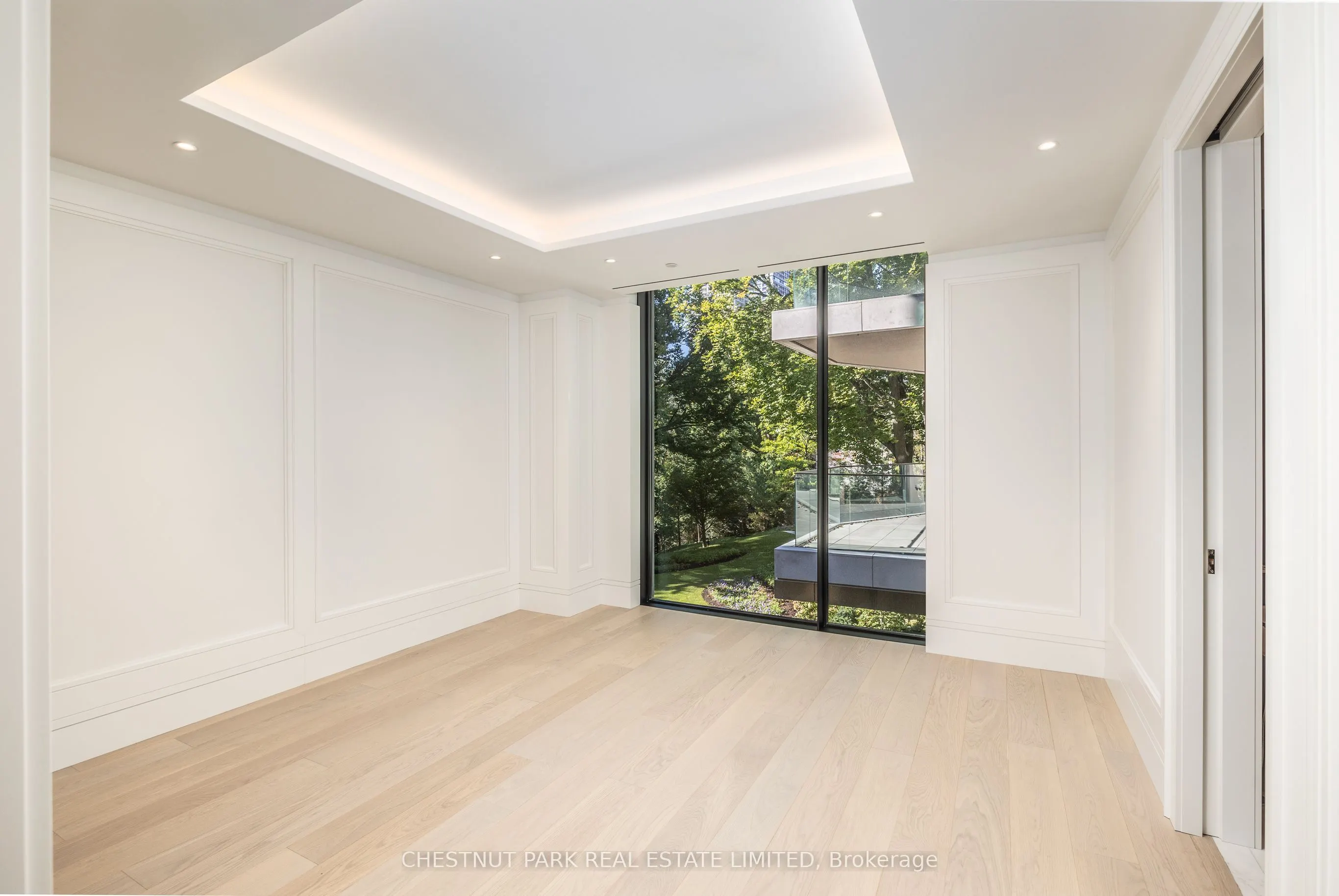 7 Dale Avenue, #205