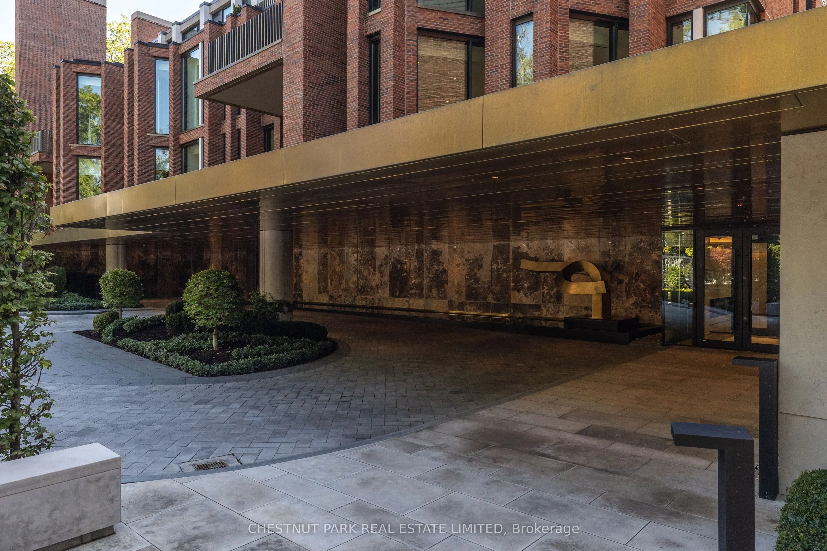 7 Dale Avenue, #205