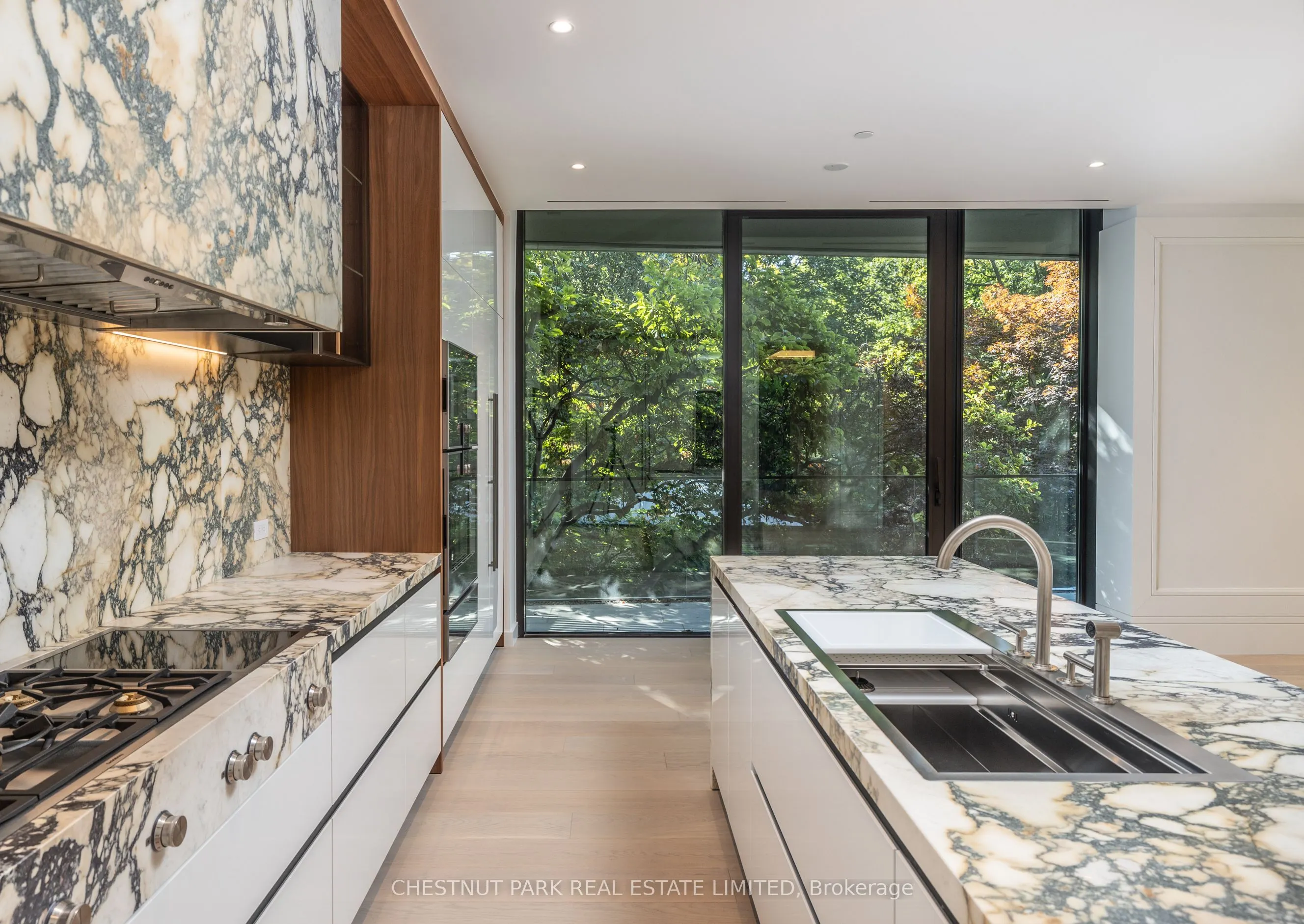 7 Dale Avenue, #205