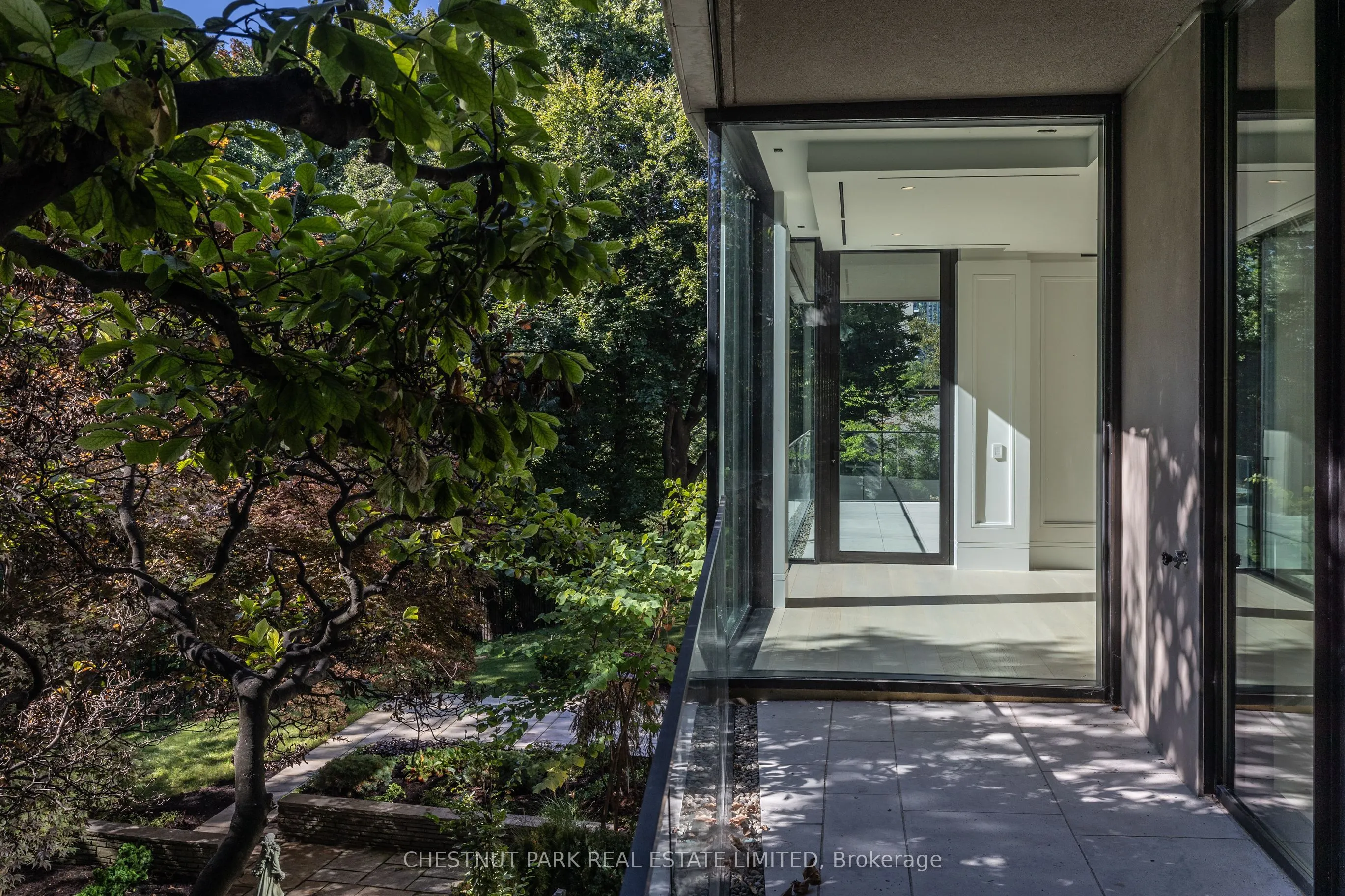 7 Dale Avenue, #205