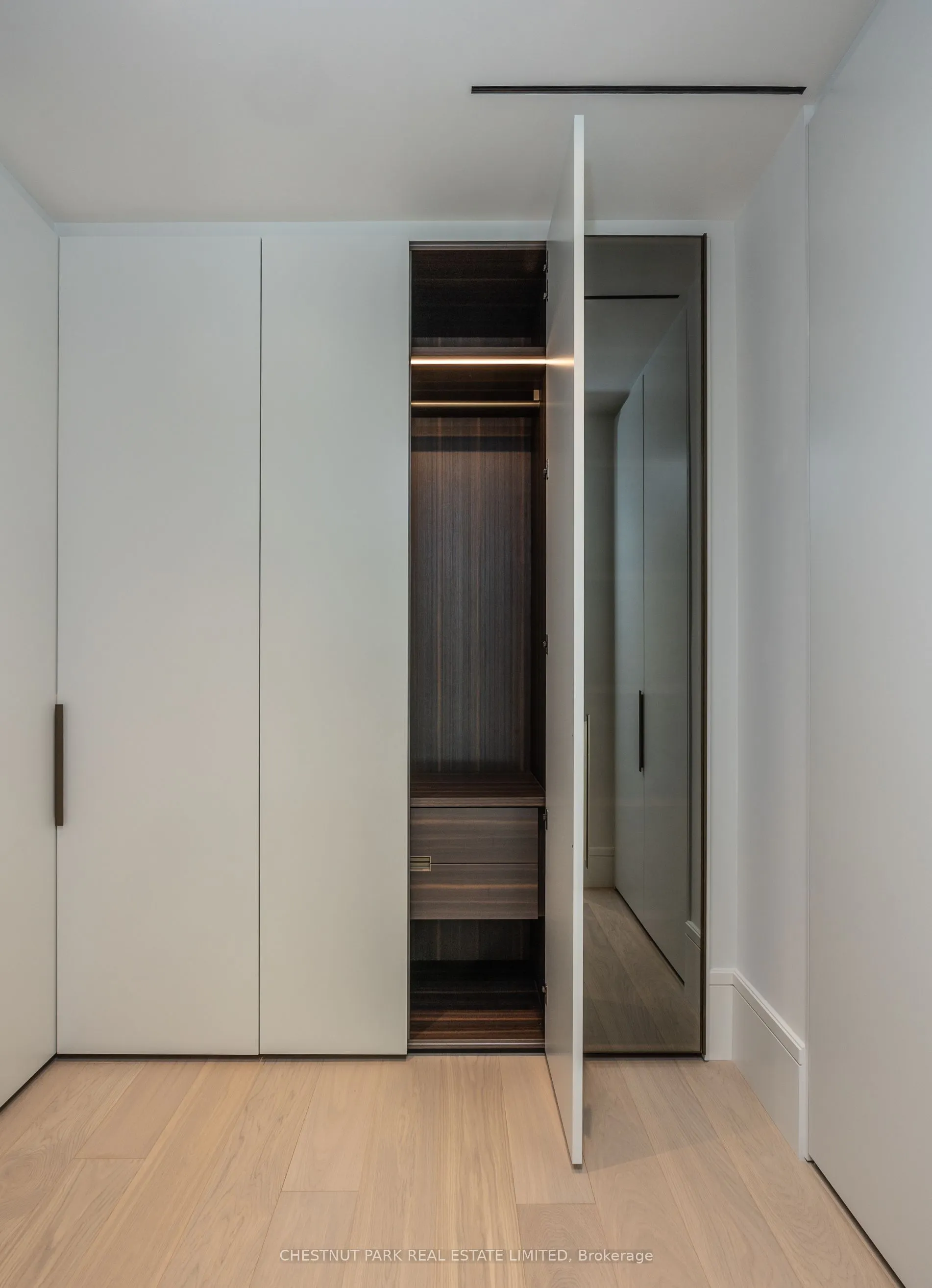 7 Dale Avenue, #205