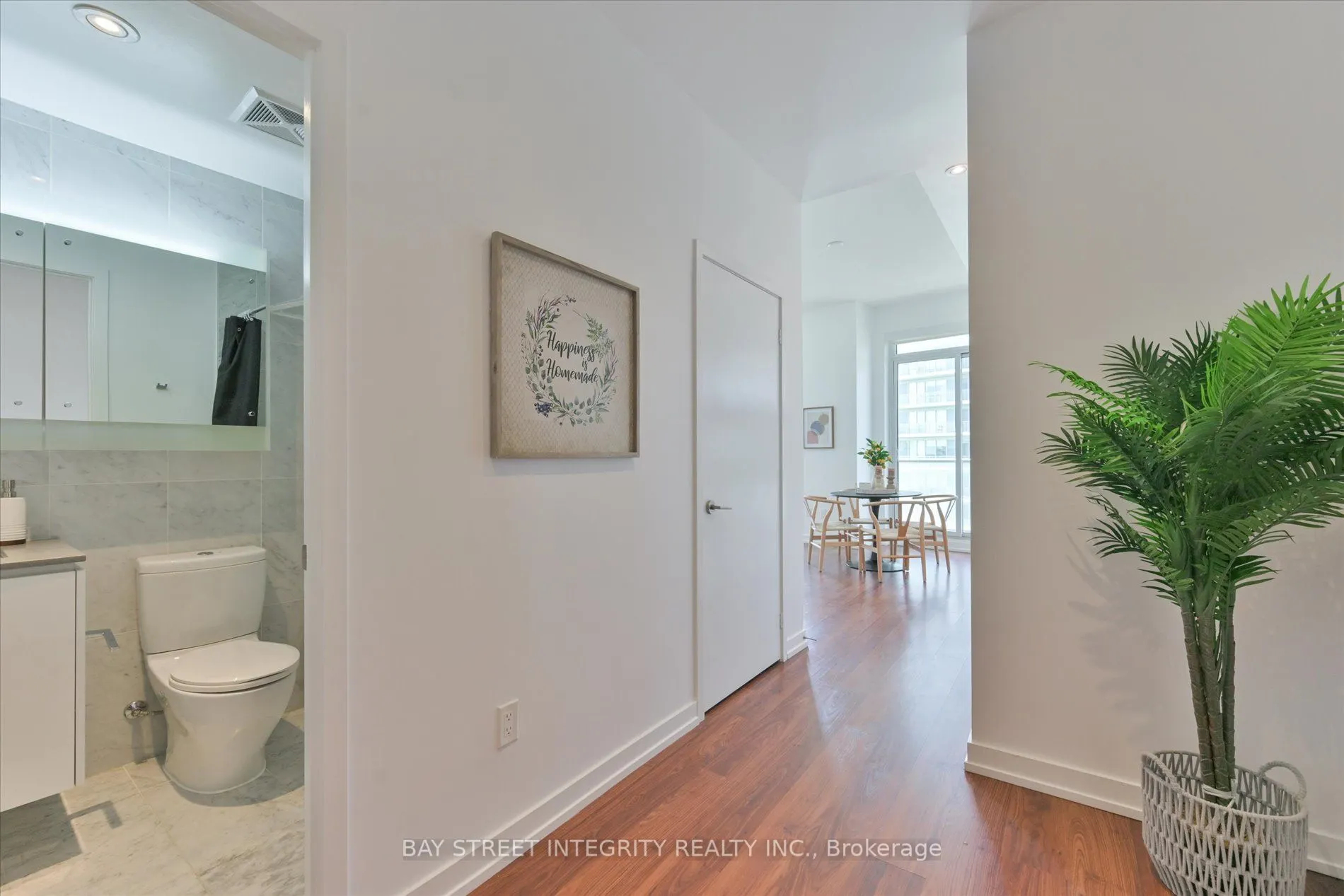 117 Mcmahon Drive, #903