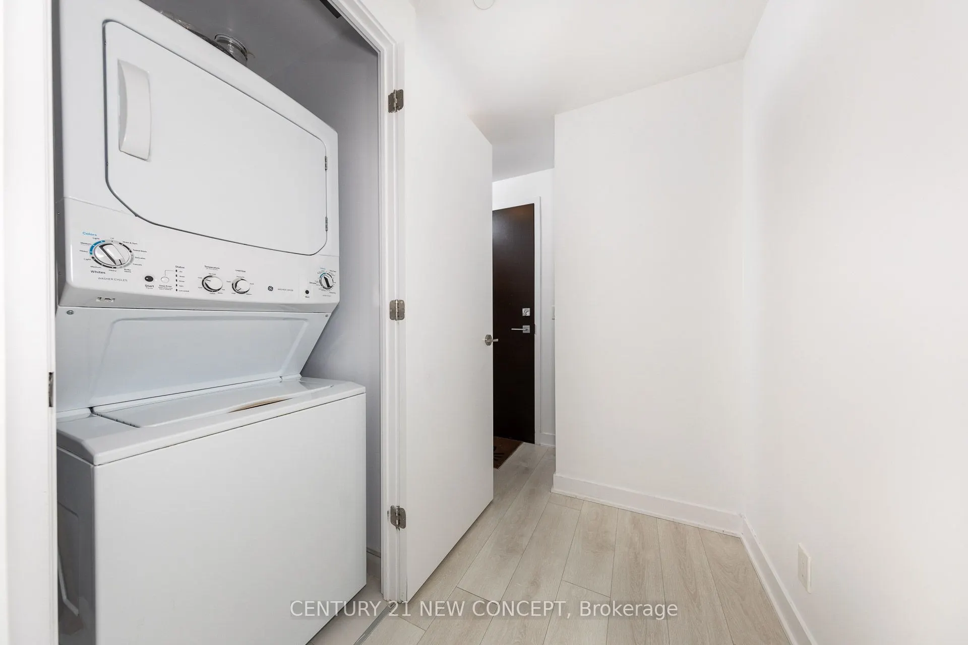 2221 Yonge Street #1408