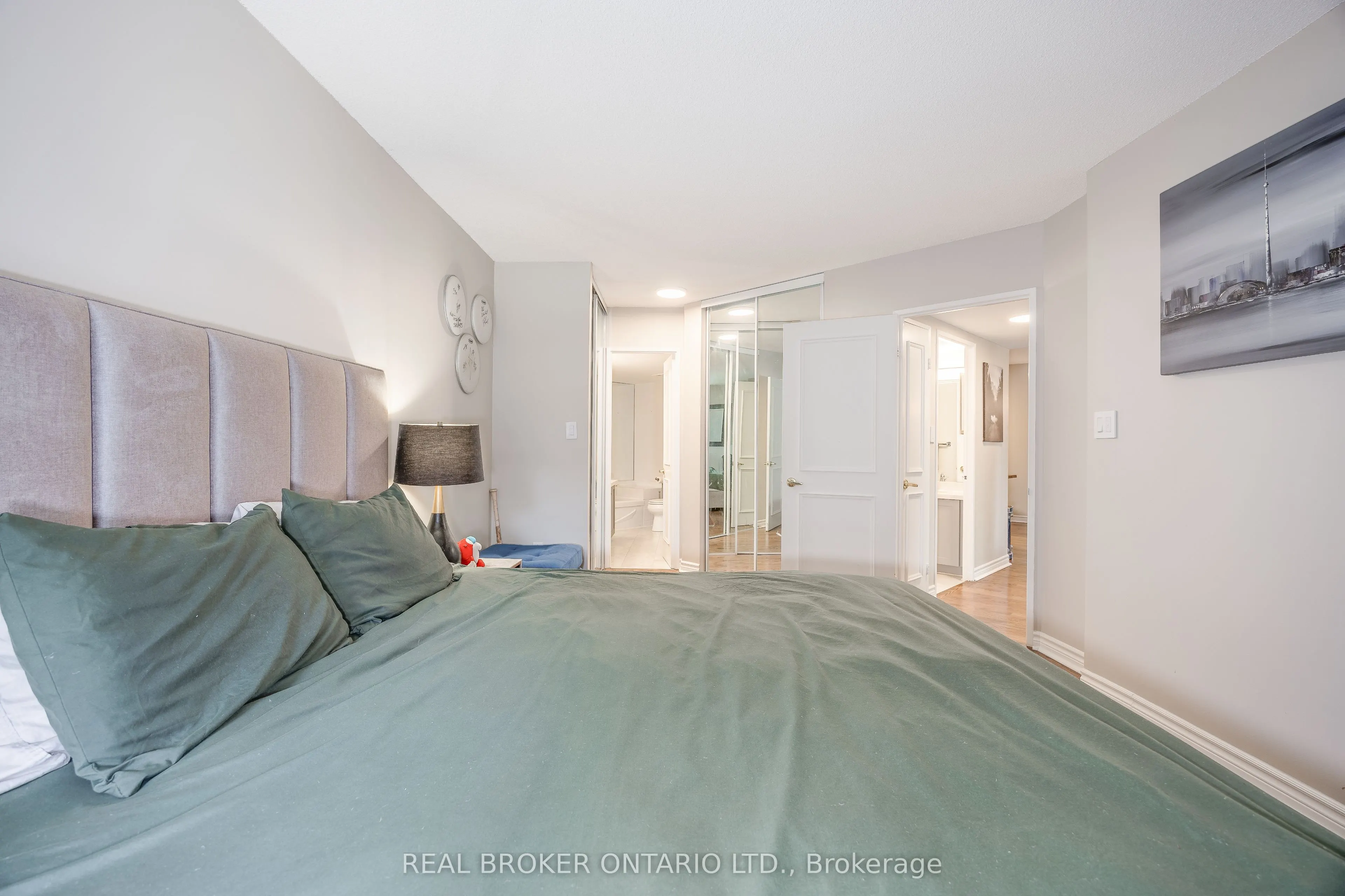 30 Holly Street, #506