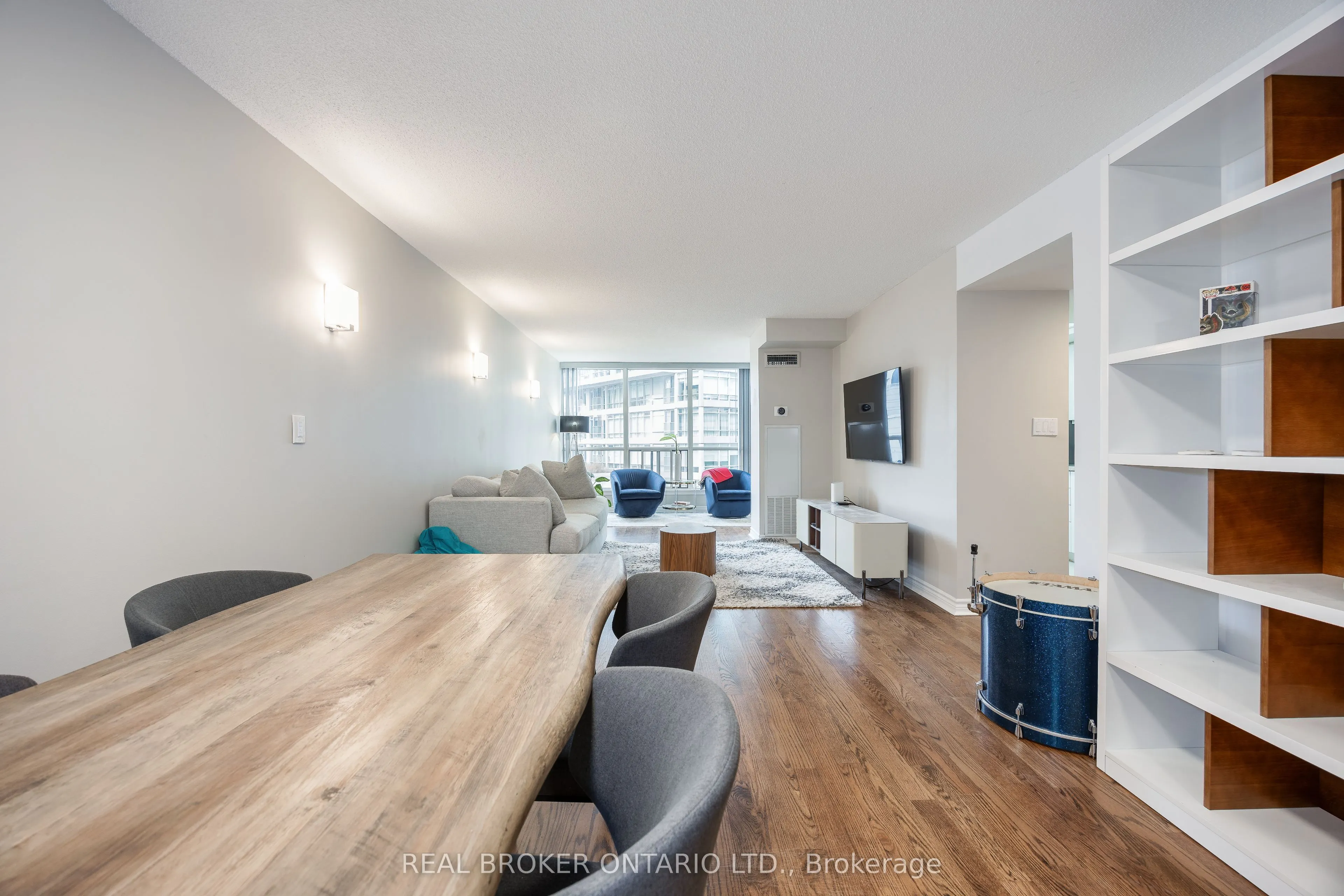 30 Holly Street, #506