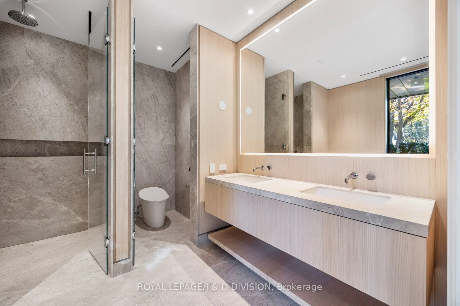 7 Dale Avenue, #105