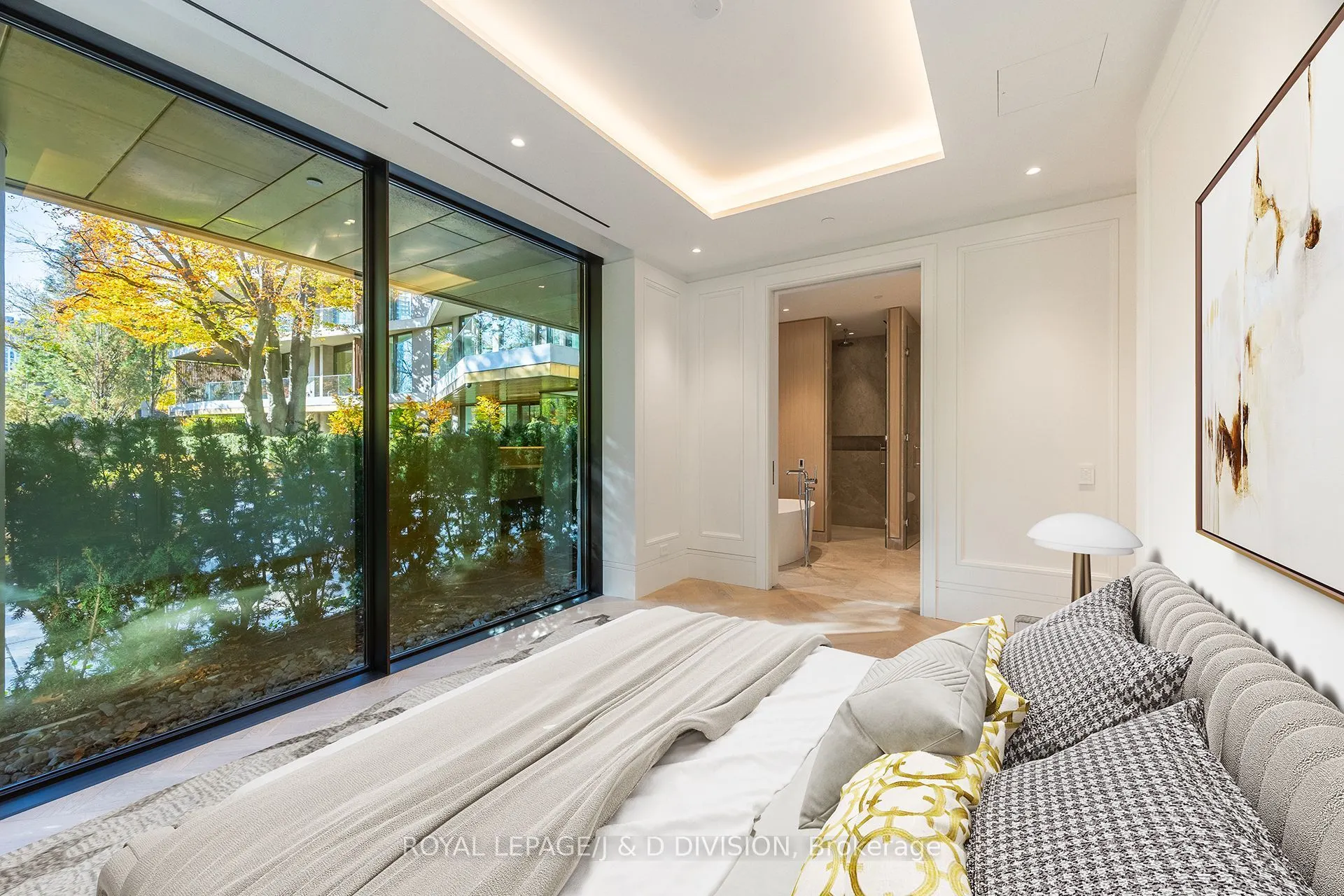 7 Dale Avenue, #105