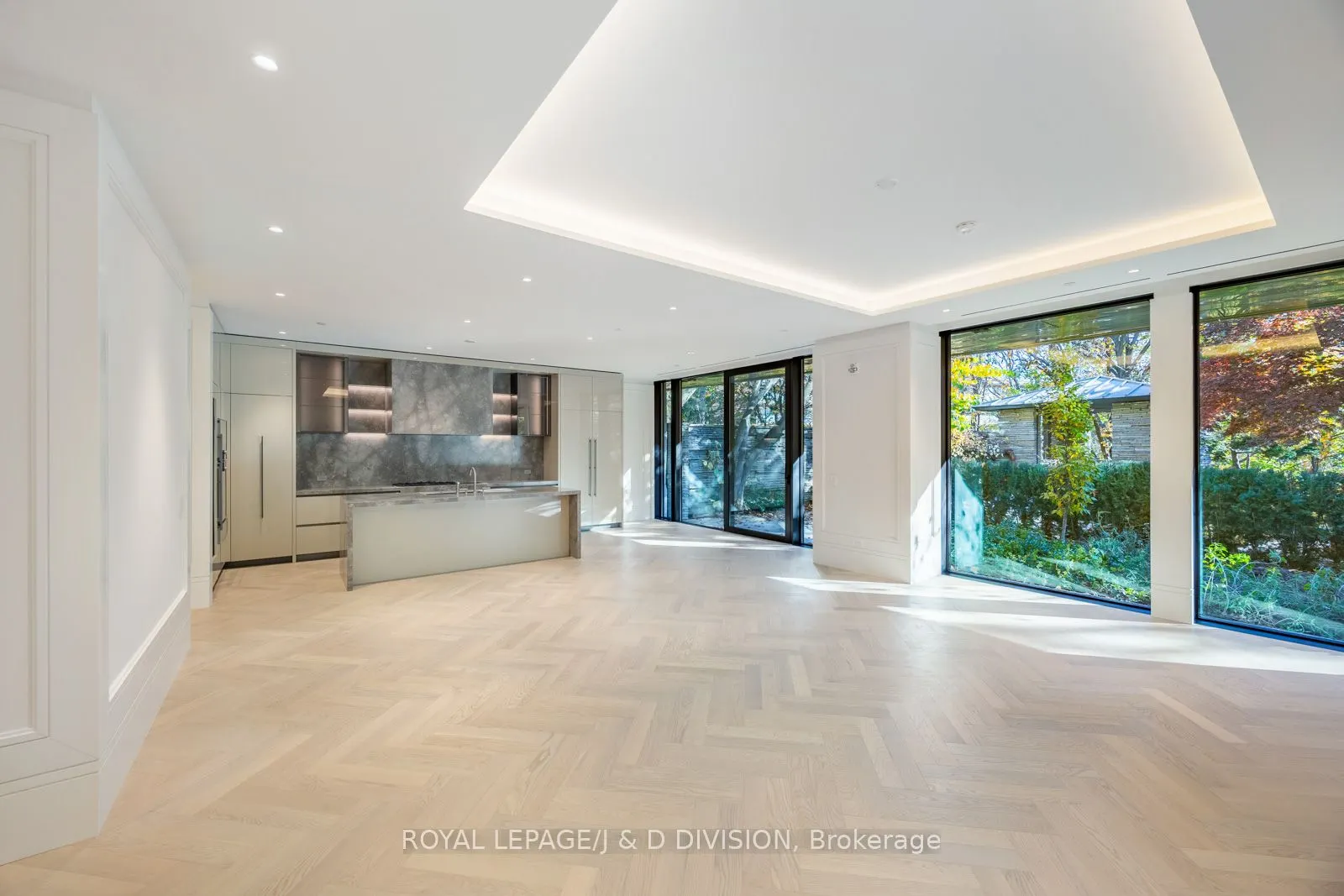 7 Dale Avenue, #105