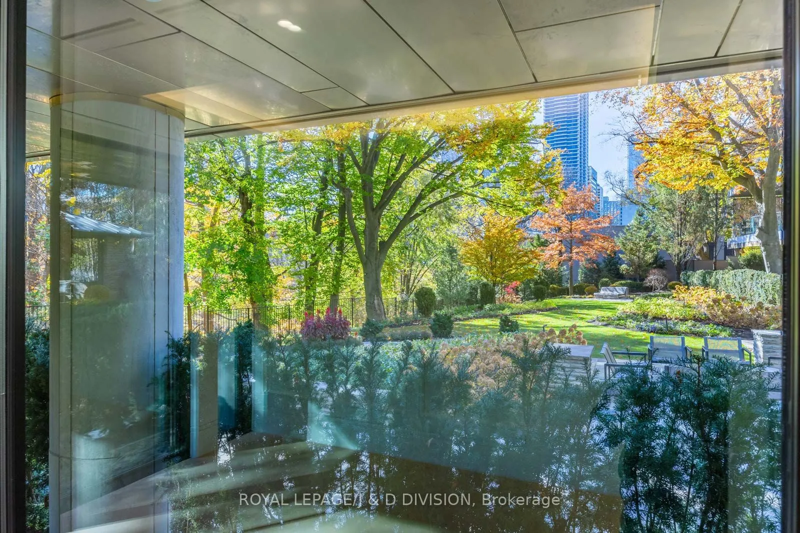 7 Dale Avenue, #105