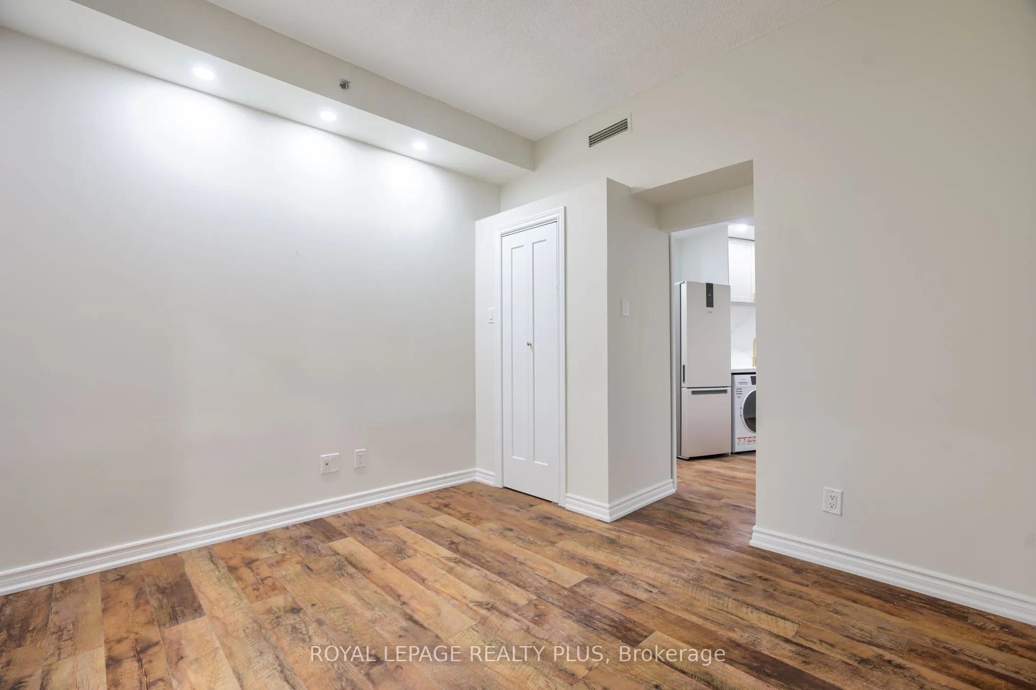 1 King Street W, #1706