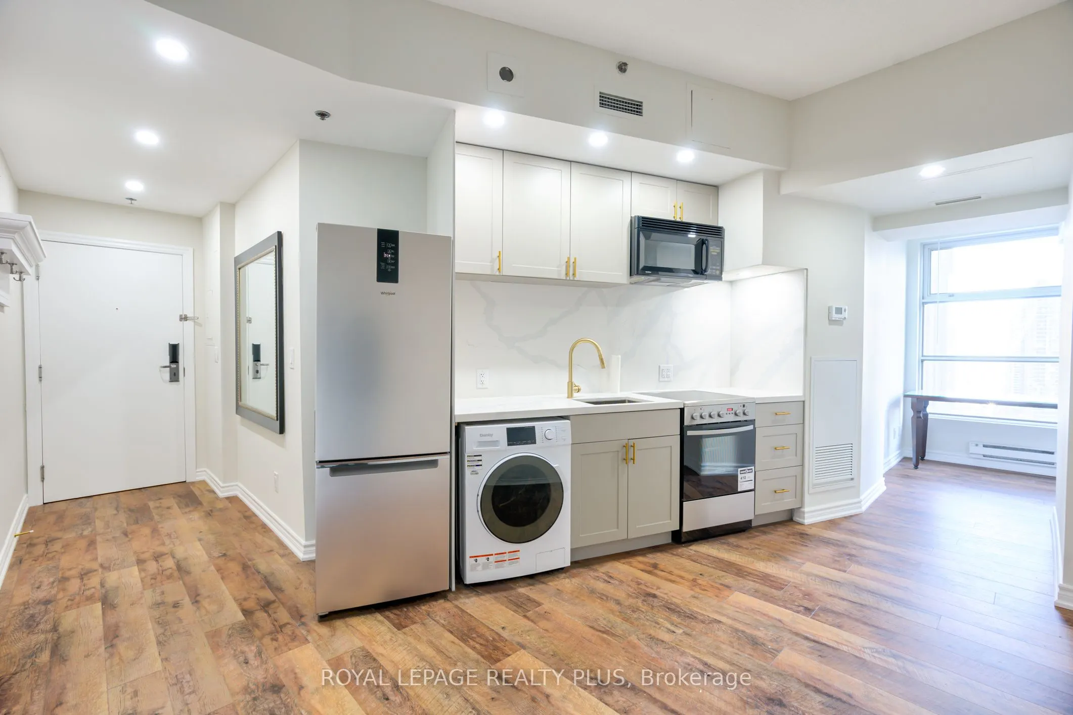 1 King Street W, #1706