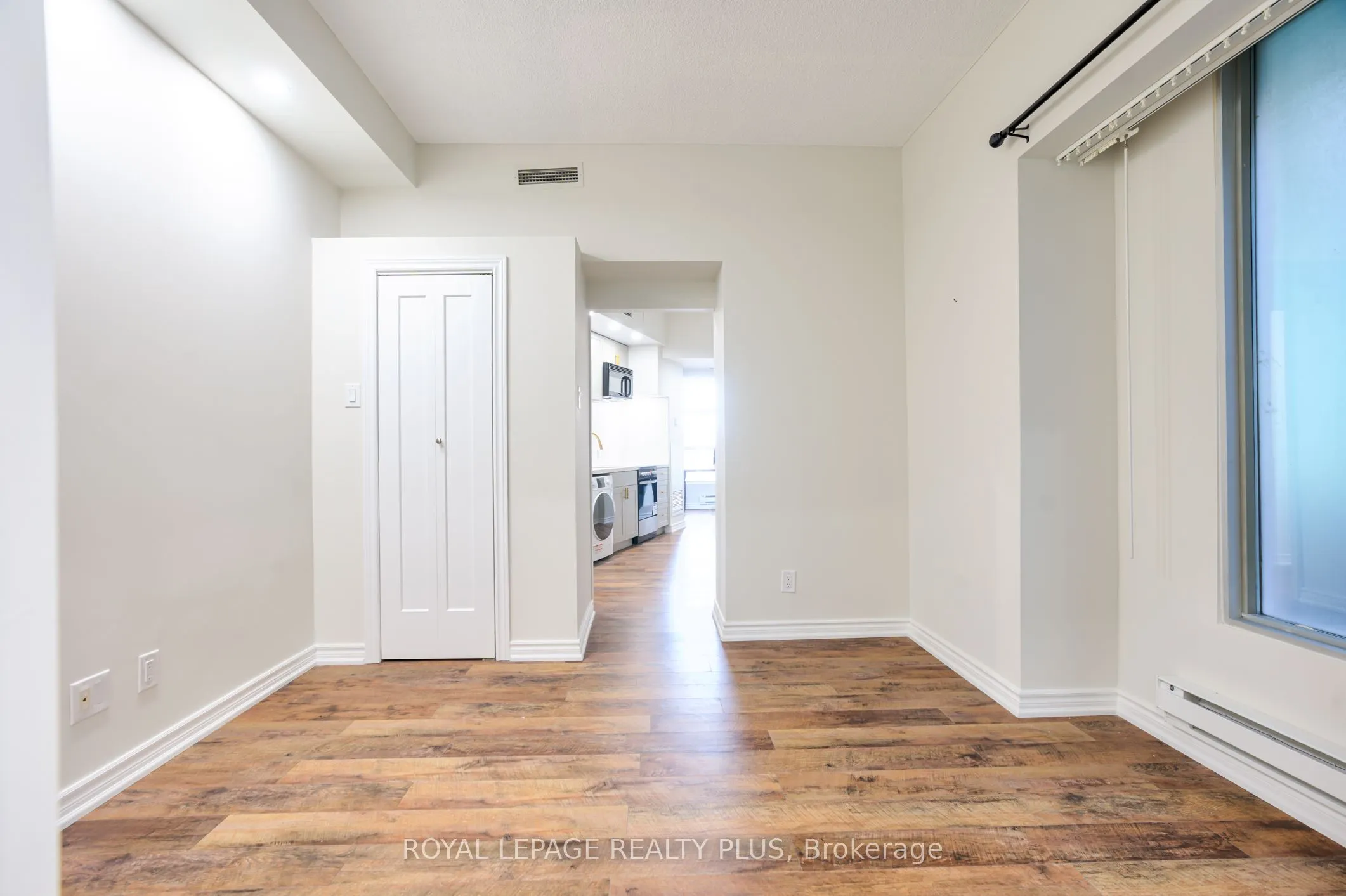 1 King Street W, #1706