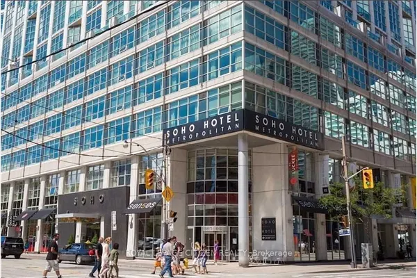 350 Wellington Street W
