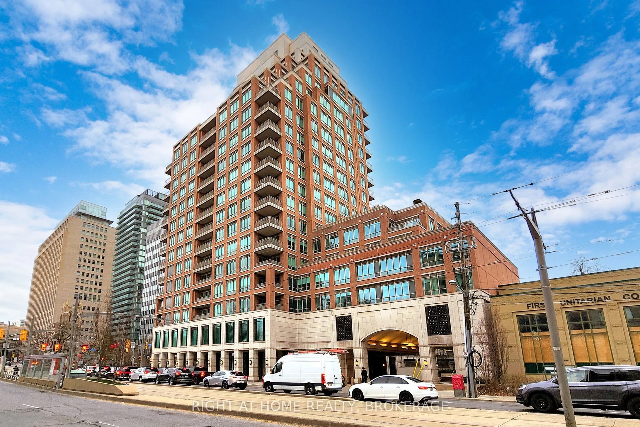 155 St Clair Avenue W, #307