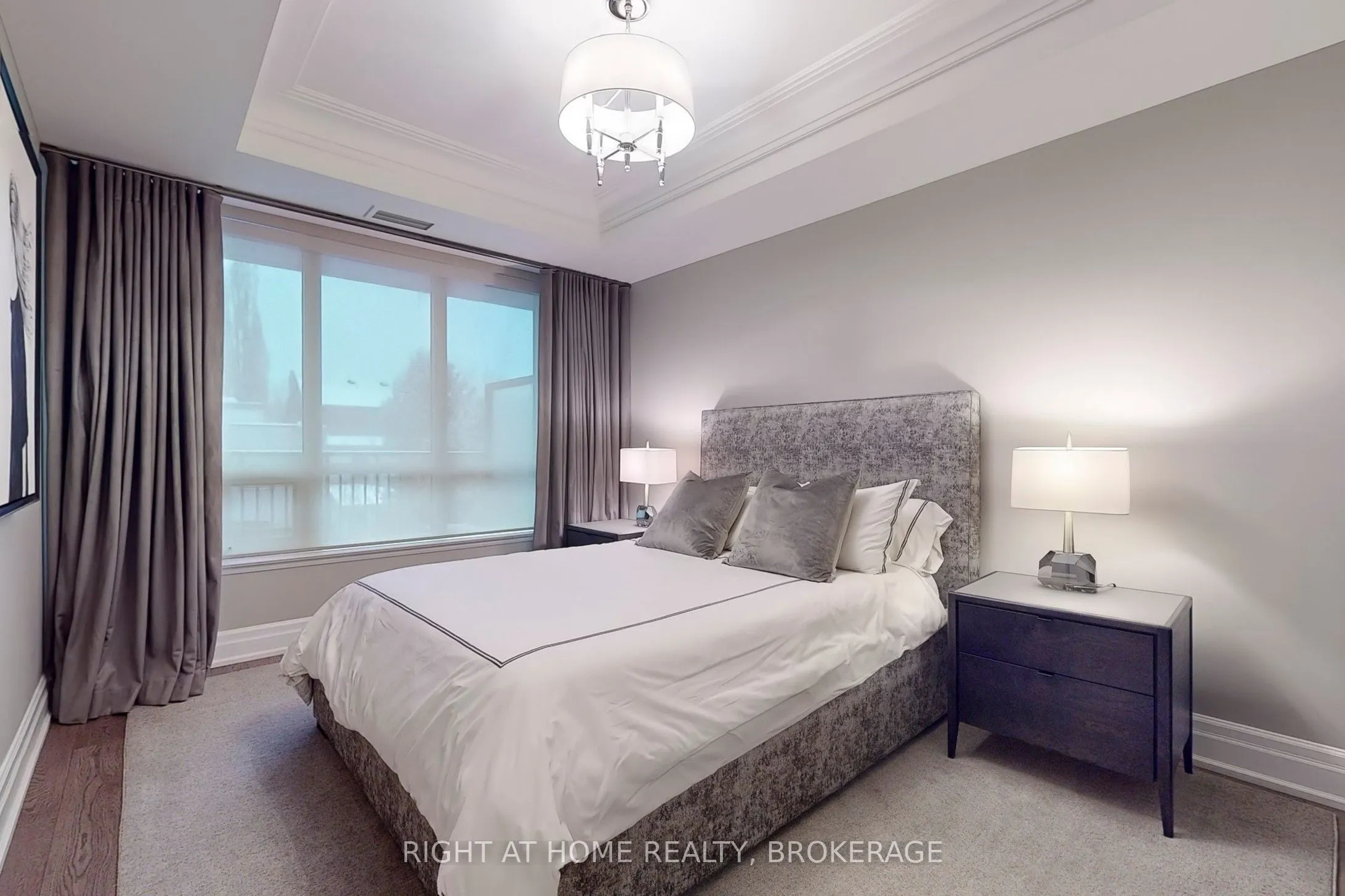 155 St Clair Avenue W, #307