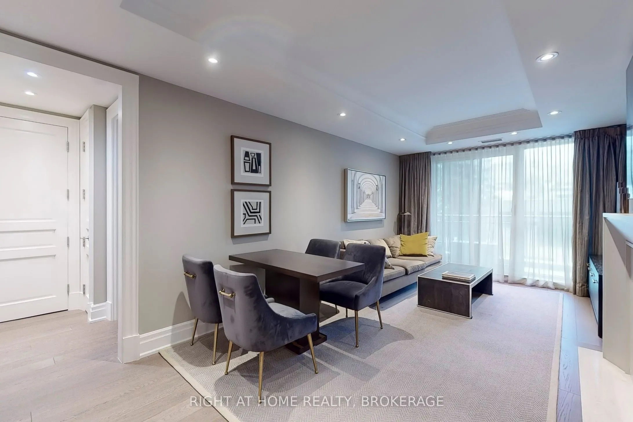 155 St Clair Avenue W, #307
