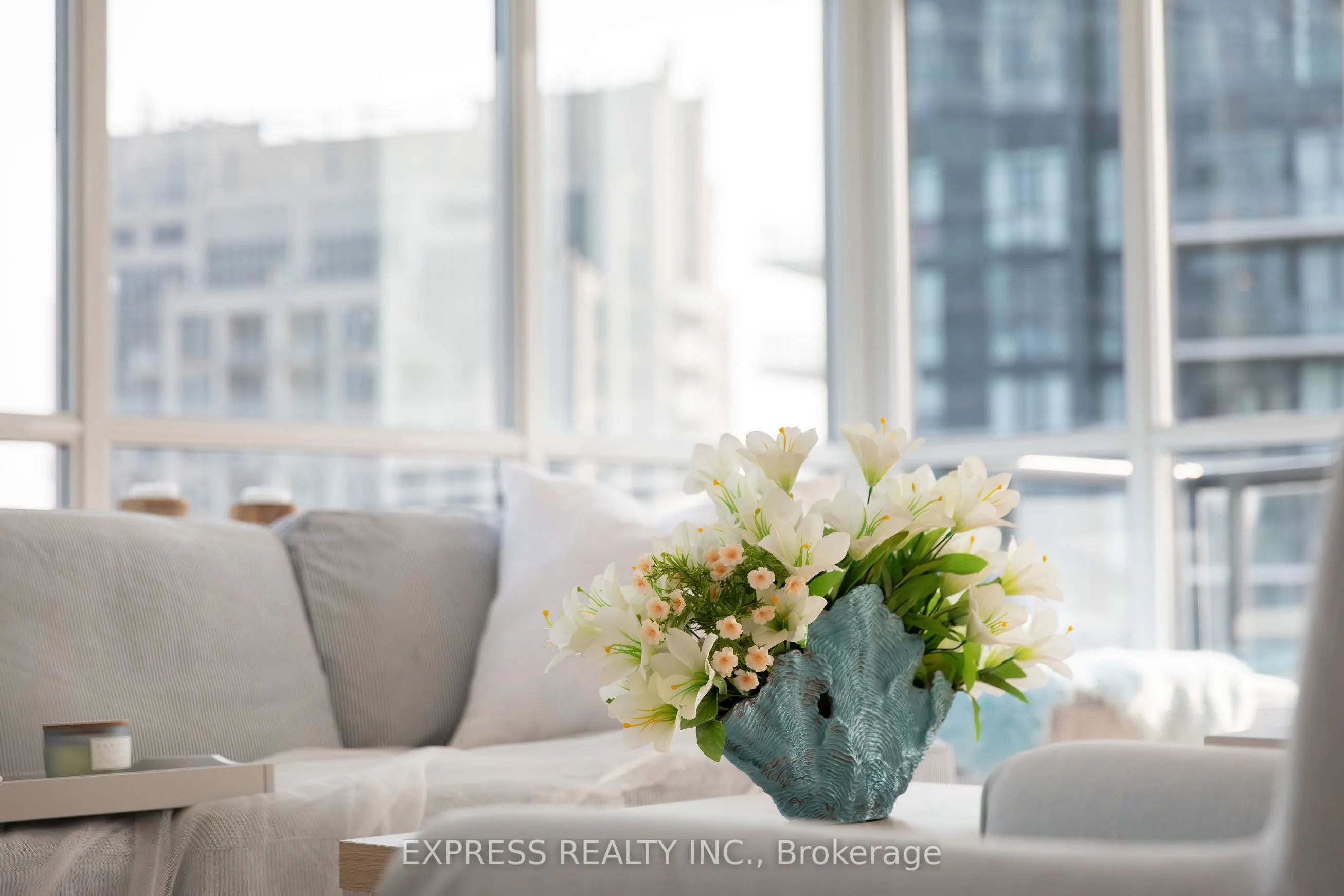 20 Bruyeres Mews, #2312
