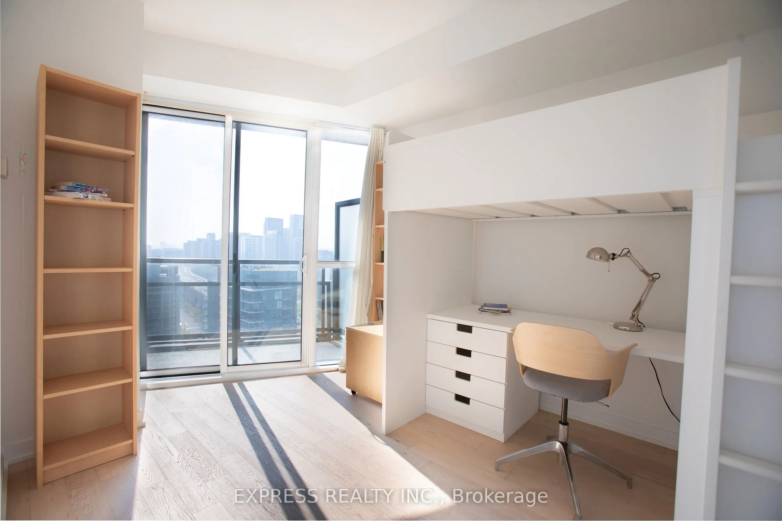 20 Bruyeres Mews, #2312