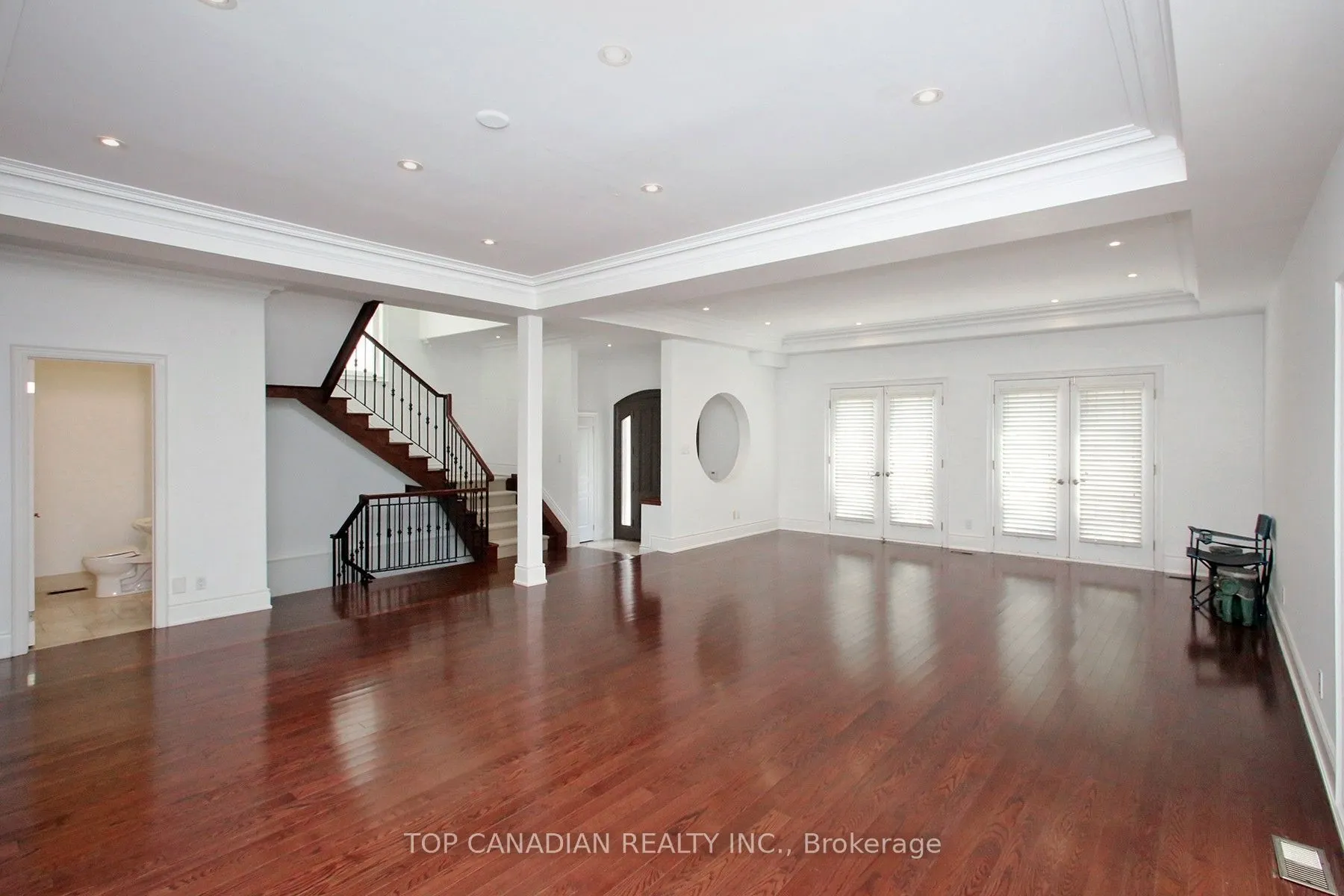 374 Glengarry Avenue