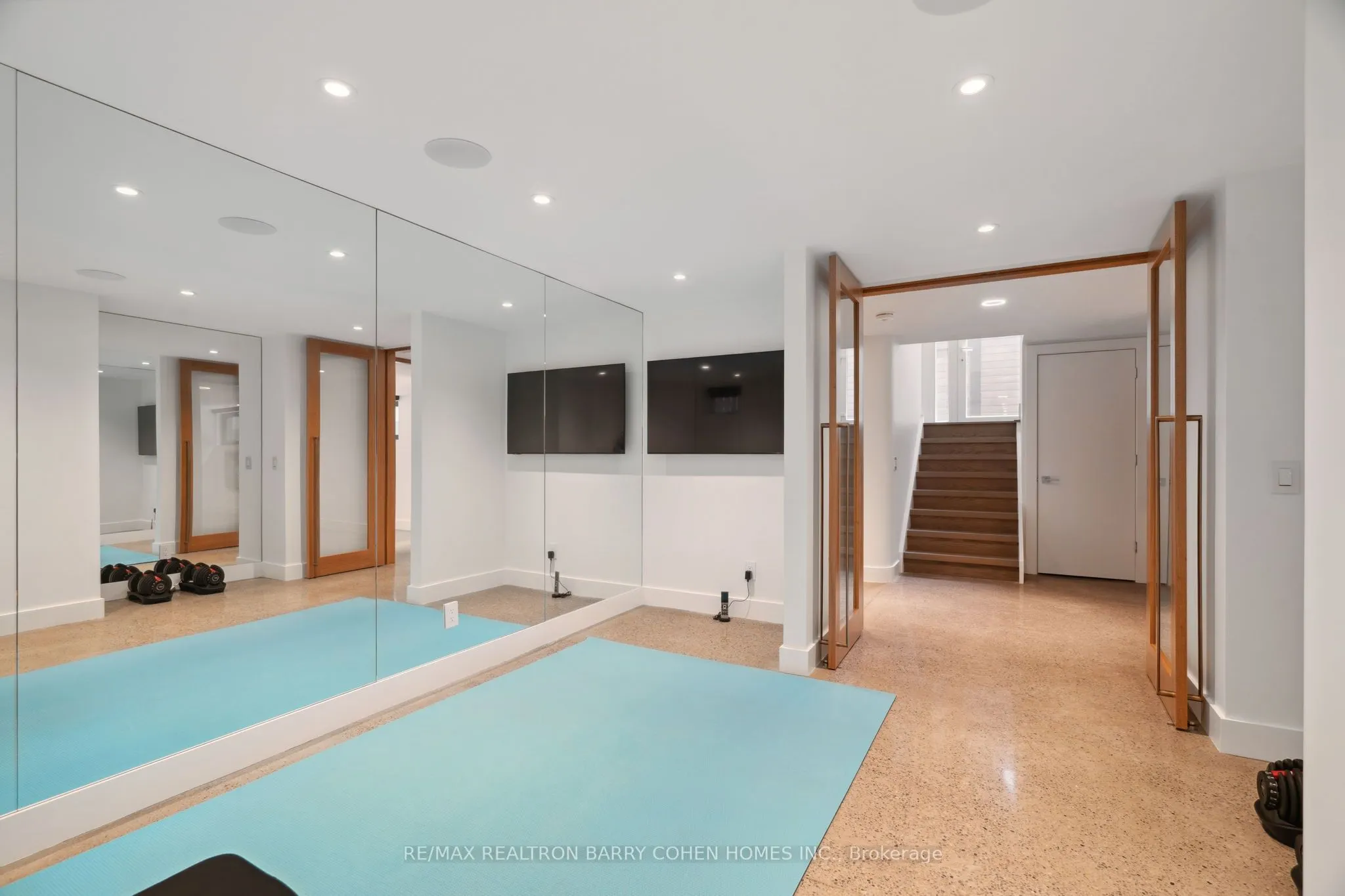 135 Crescent Road