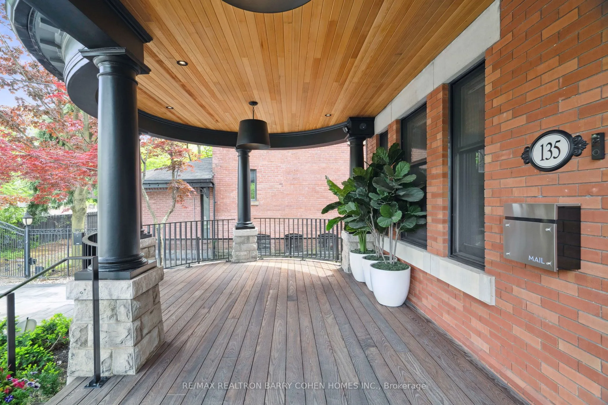 135 Crescent Road