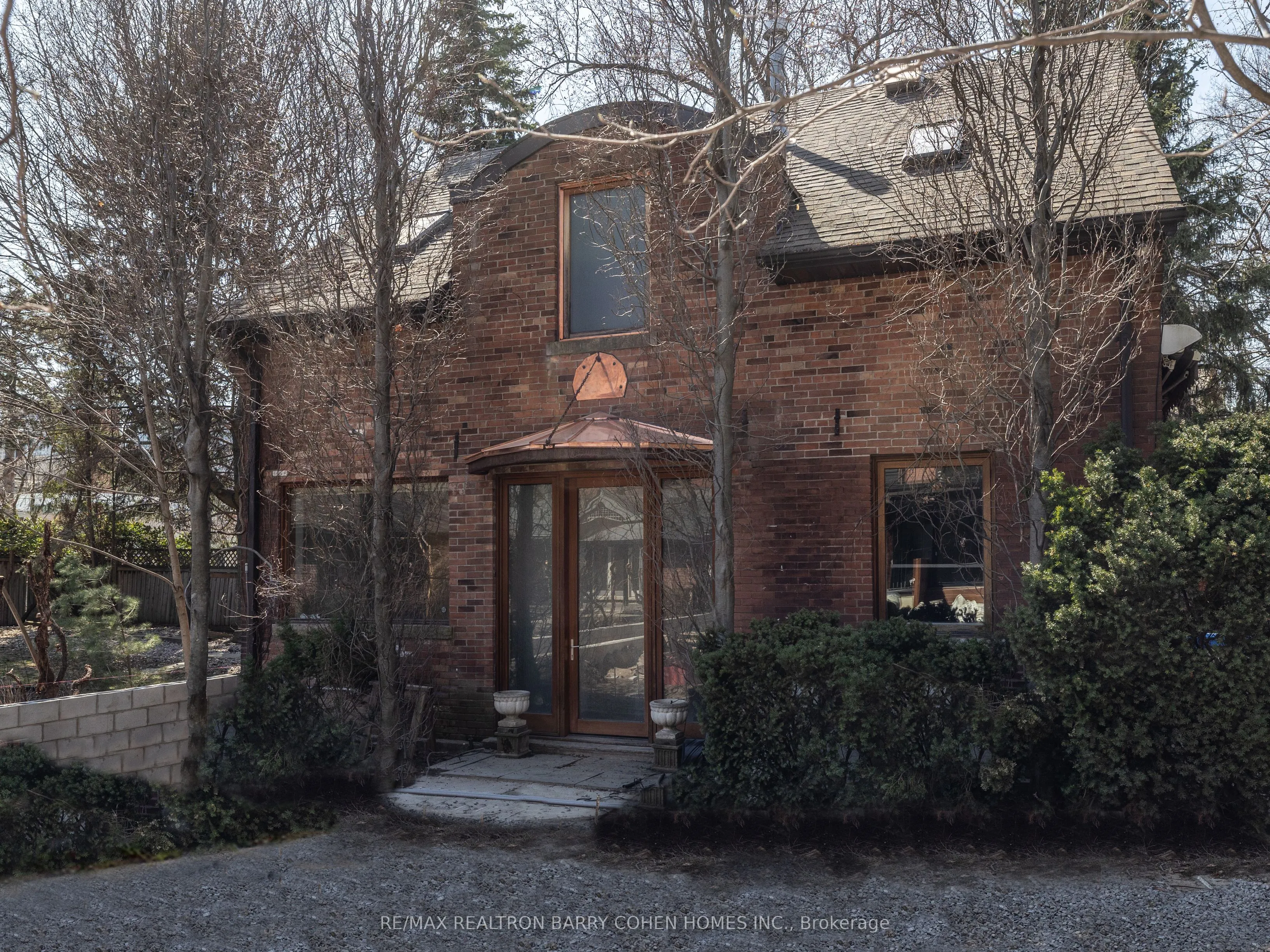 135 Crescent Road