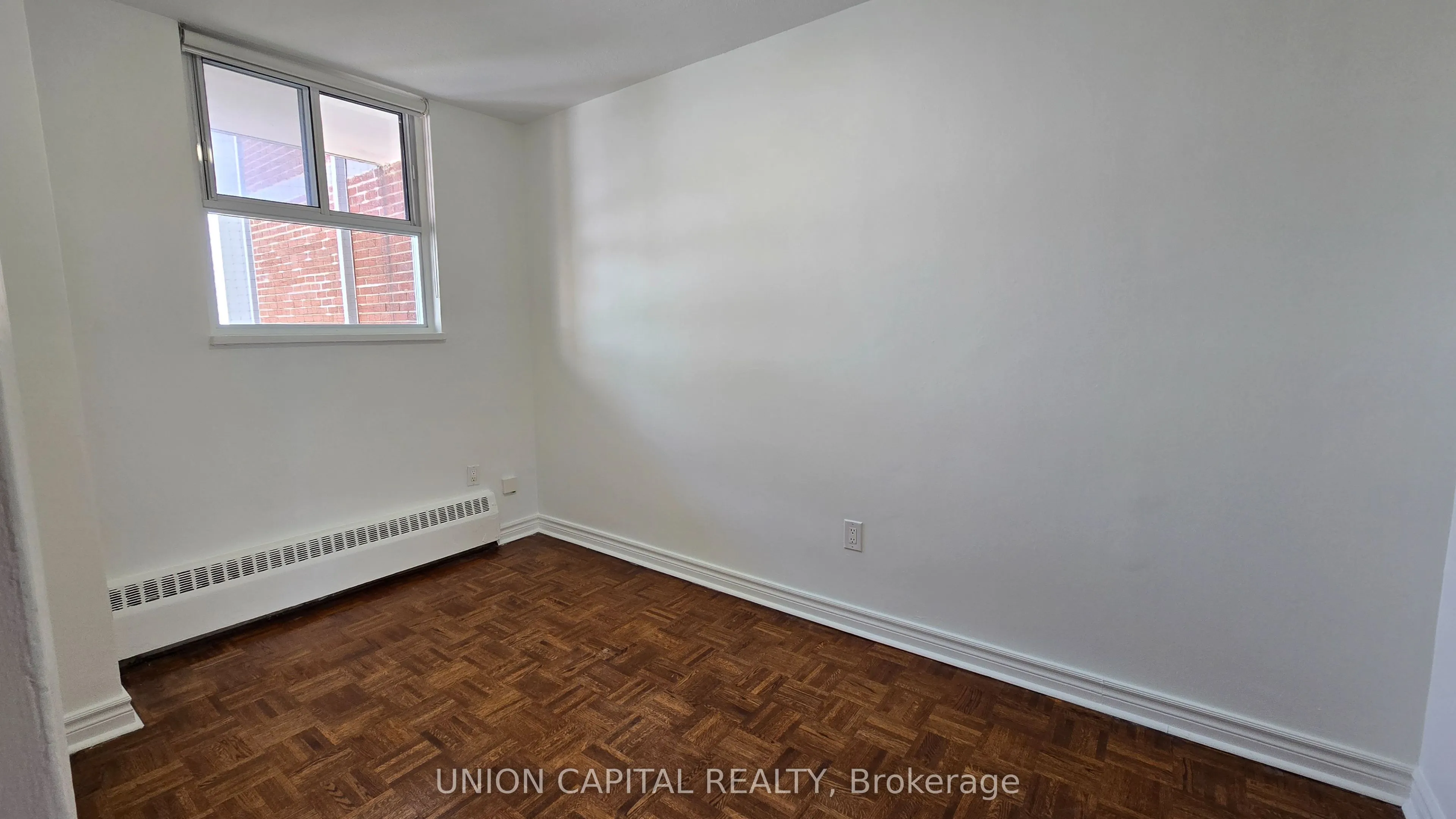 230 Oak Street, #2103
