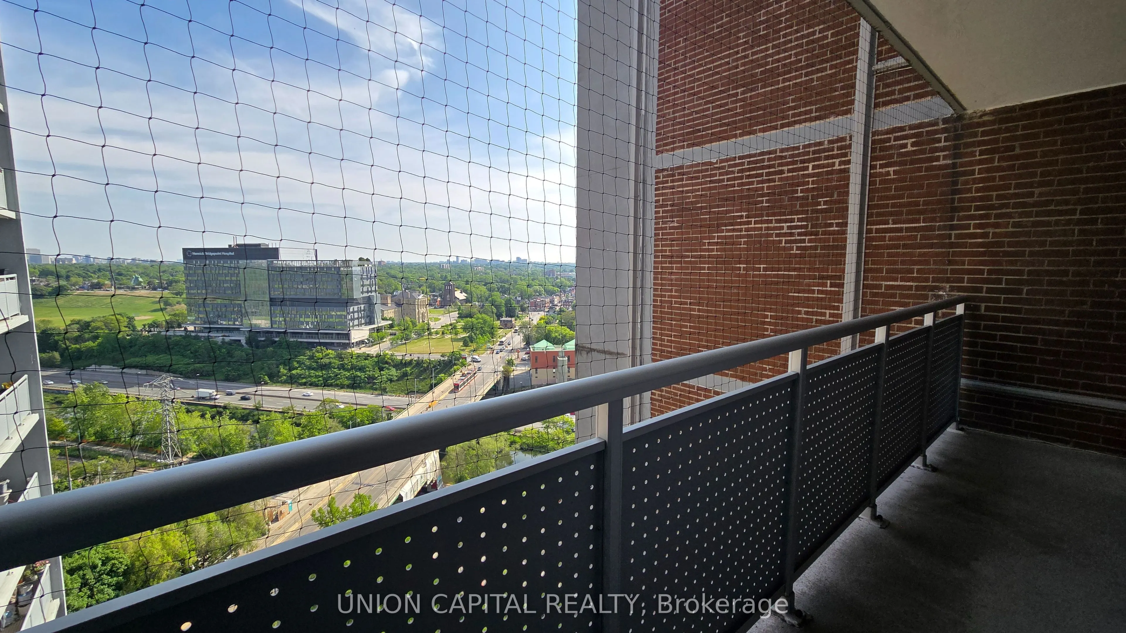 230 Oak Street, #2103