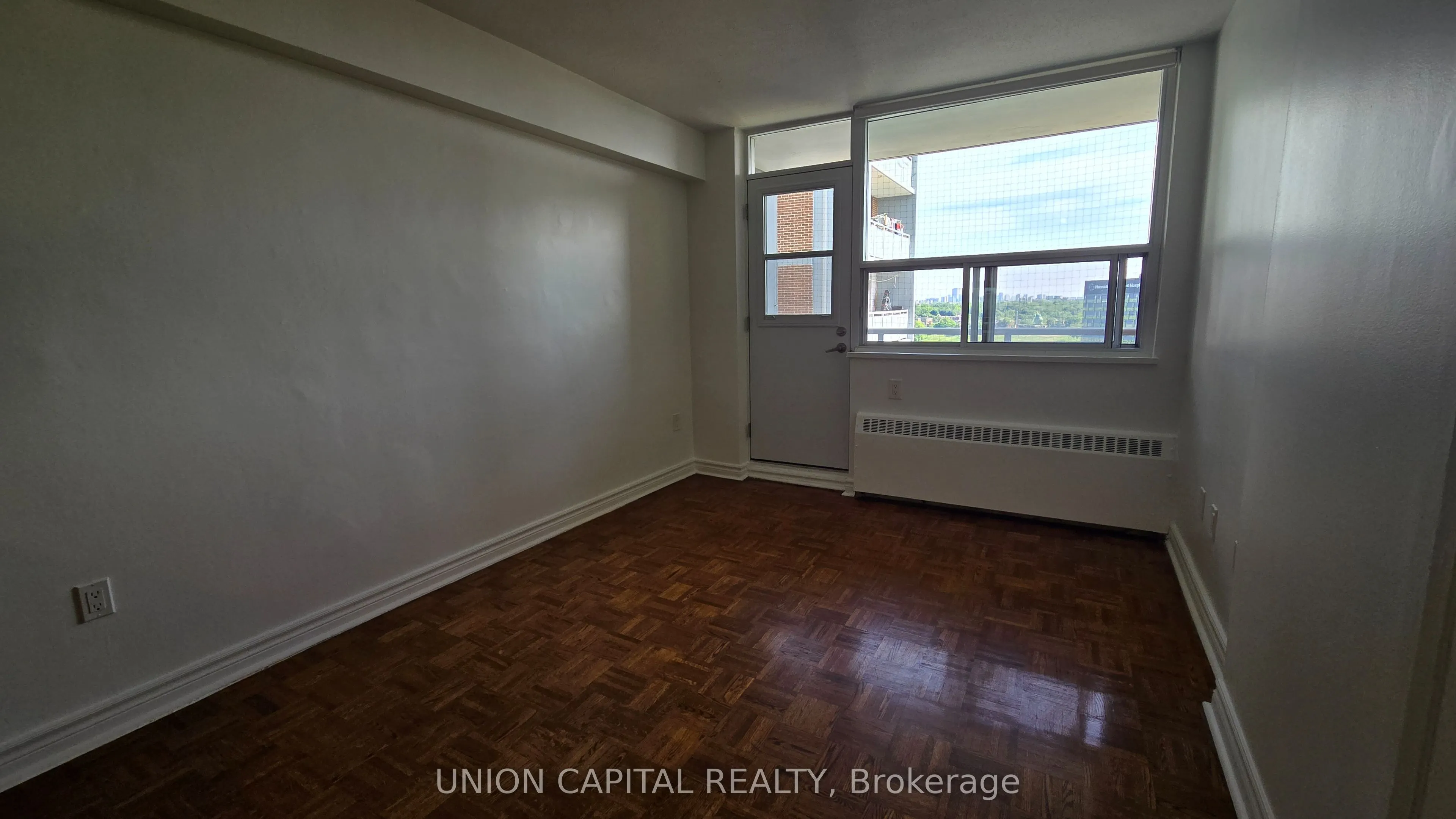 230 Oak Street, #2103