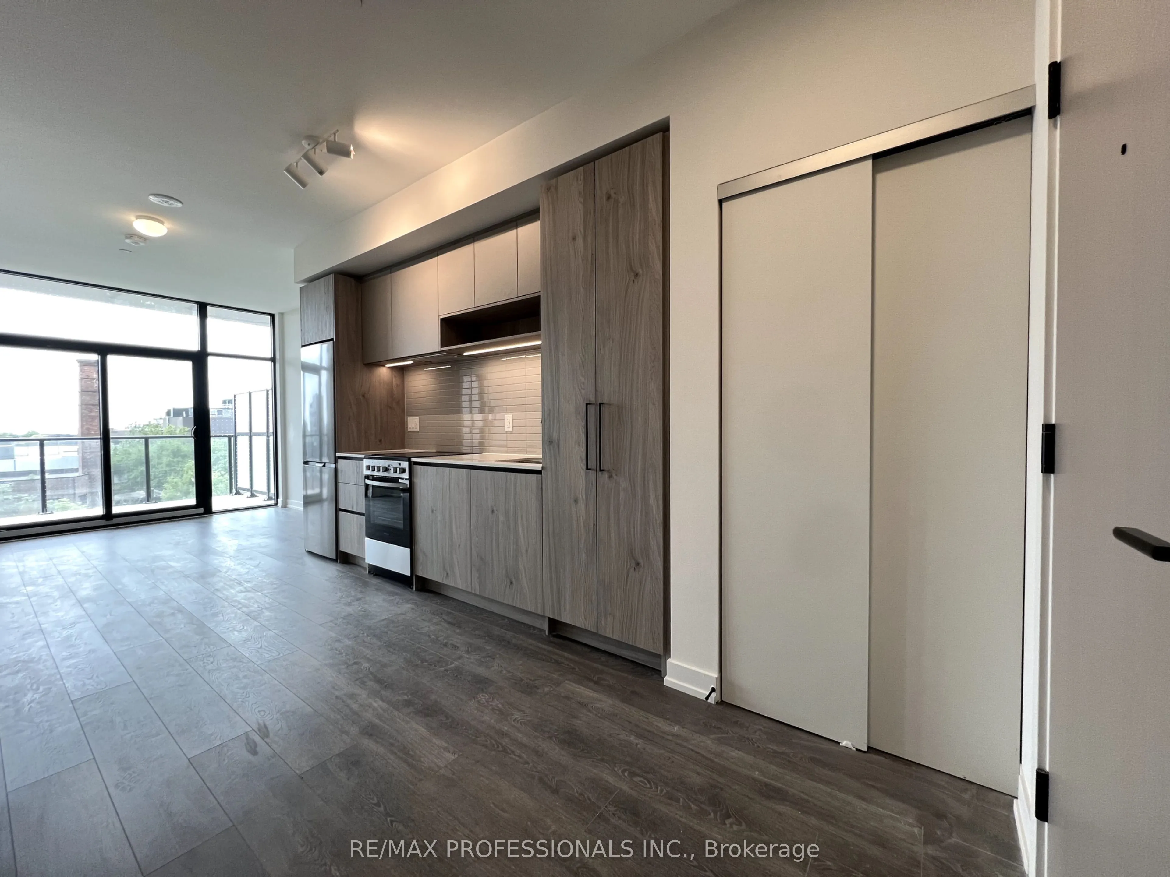181 Sterling Road, #503