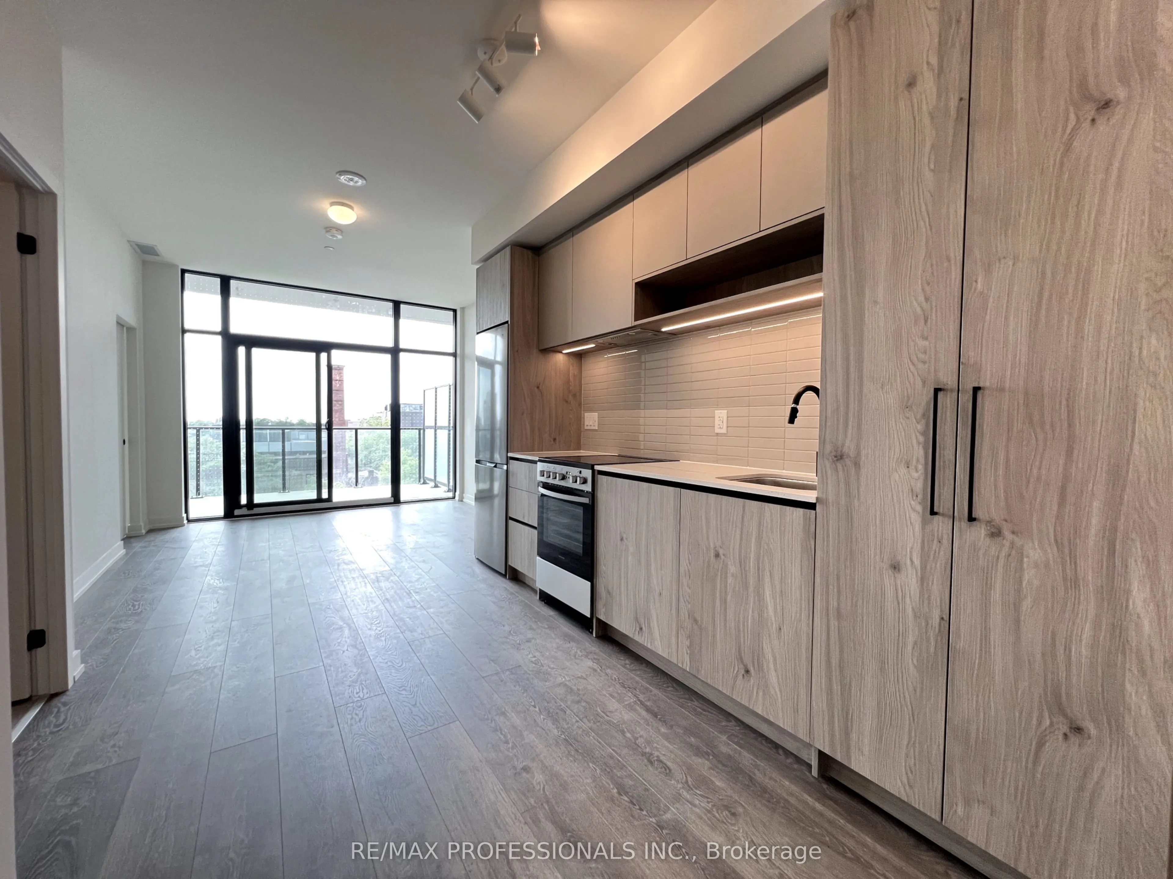 181 Sterling Road, #503