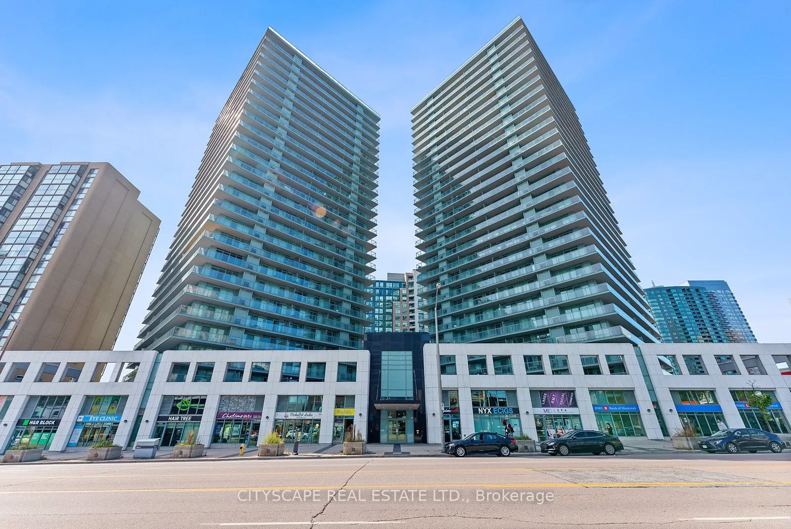 5500 Yonge Street, #202
