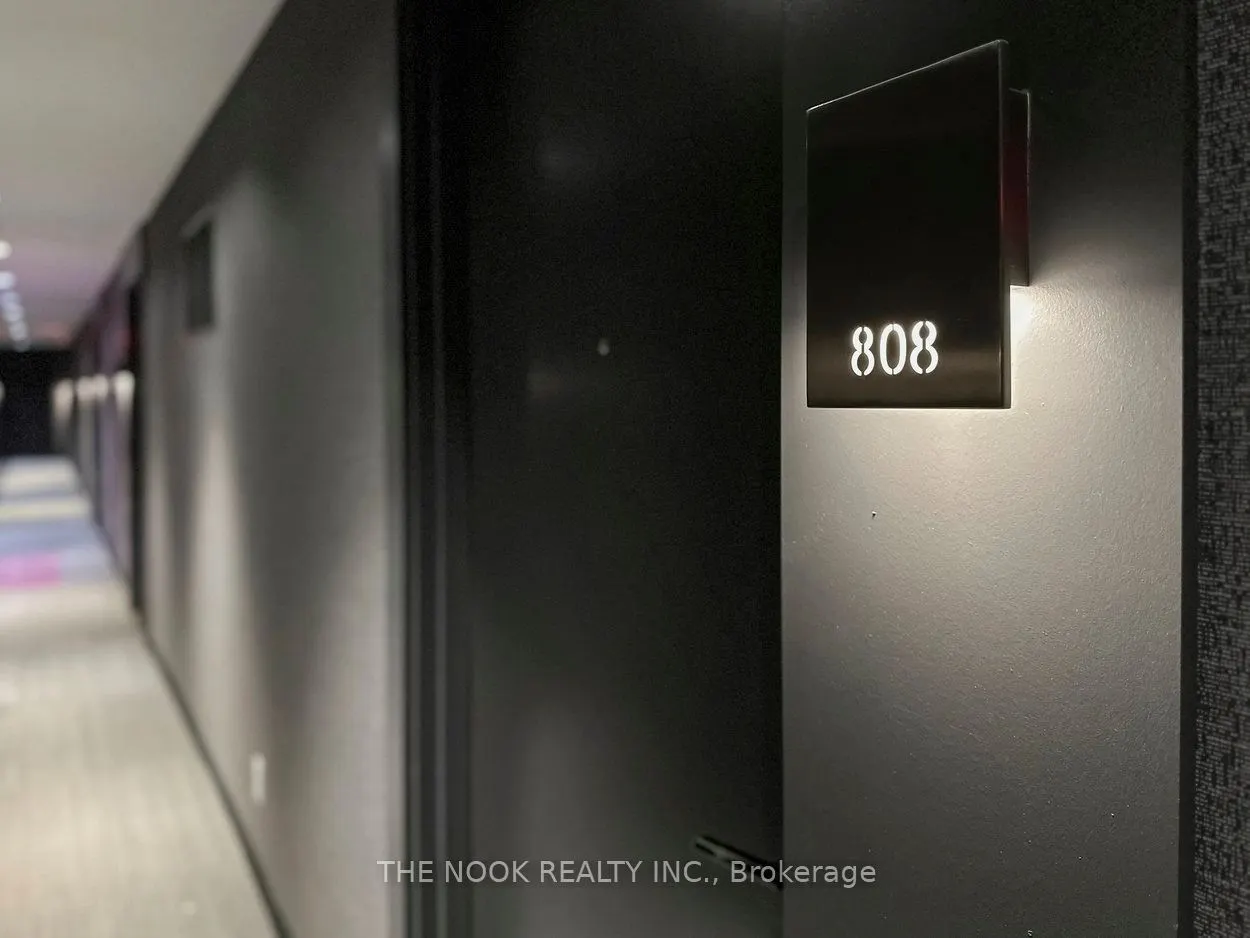 435 Richmond Street W, #808