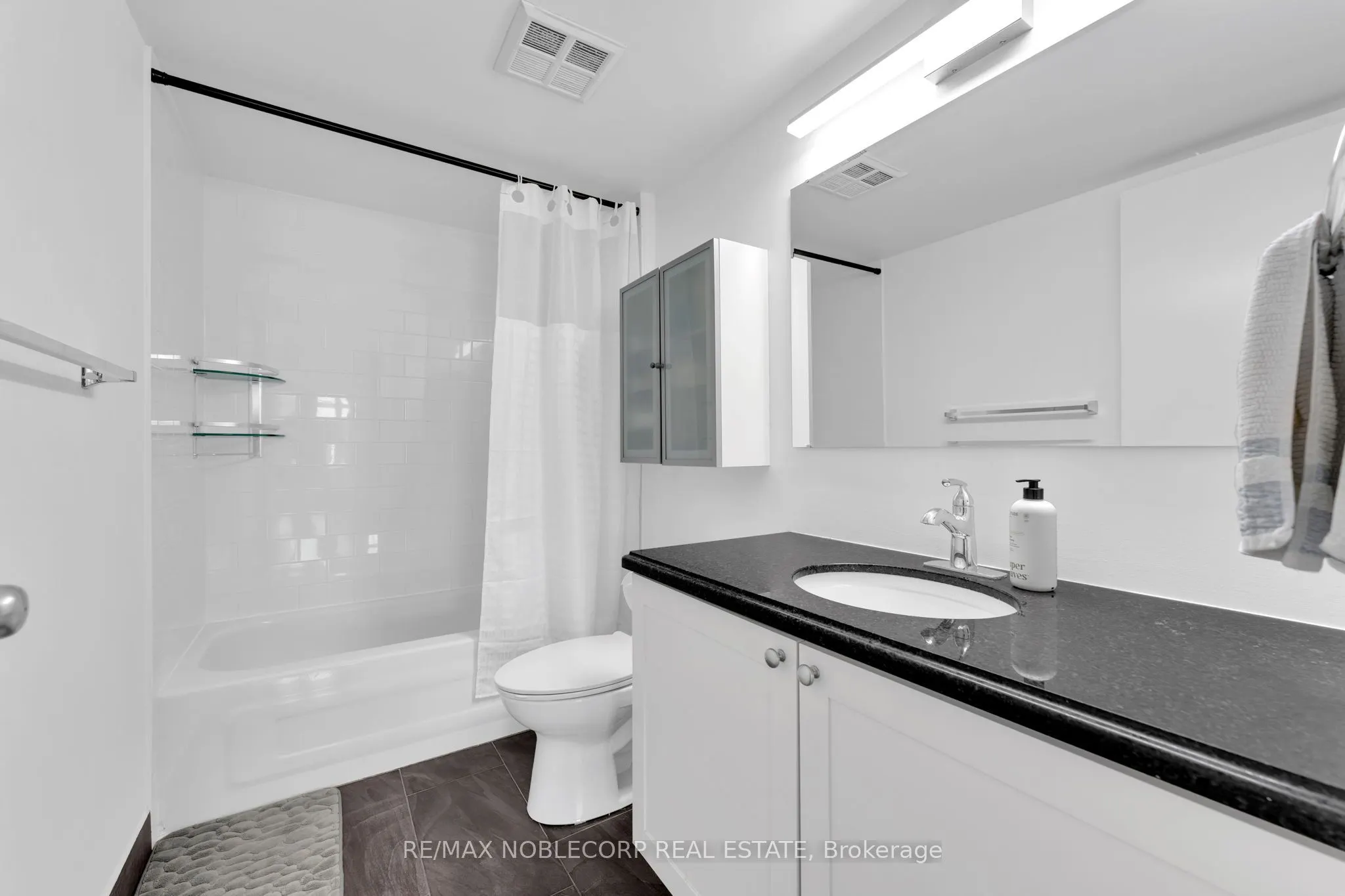 954 King Street W, #323