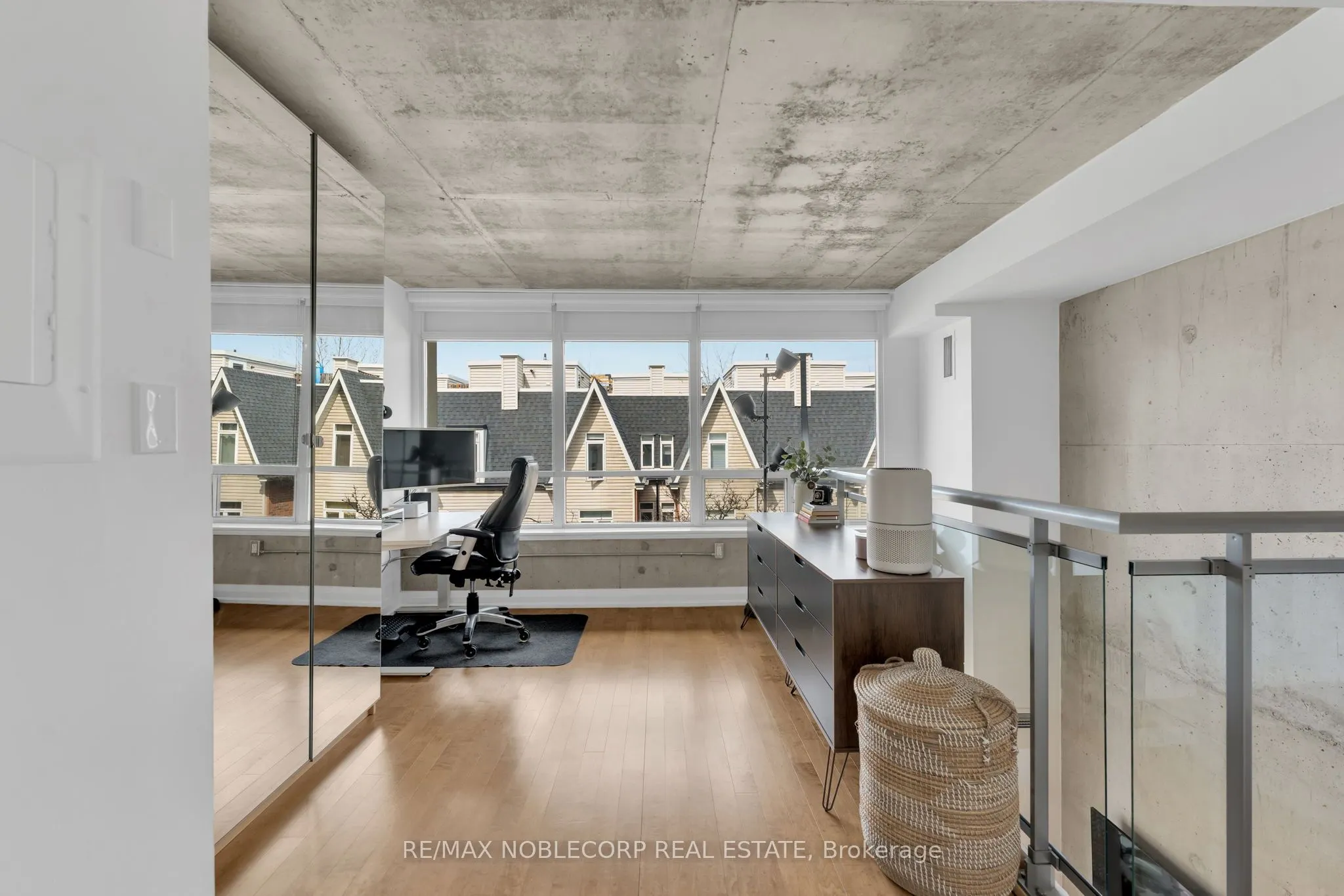 954 King Street W, #323