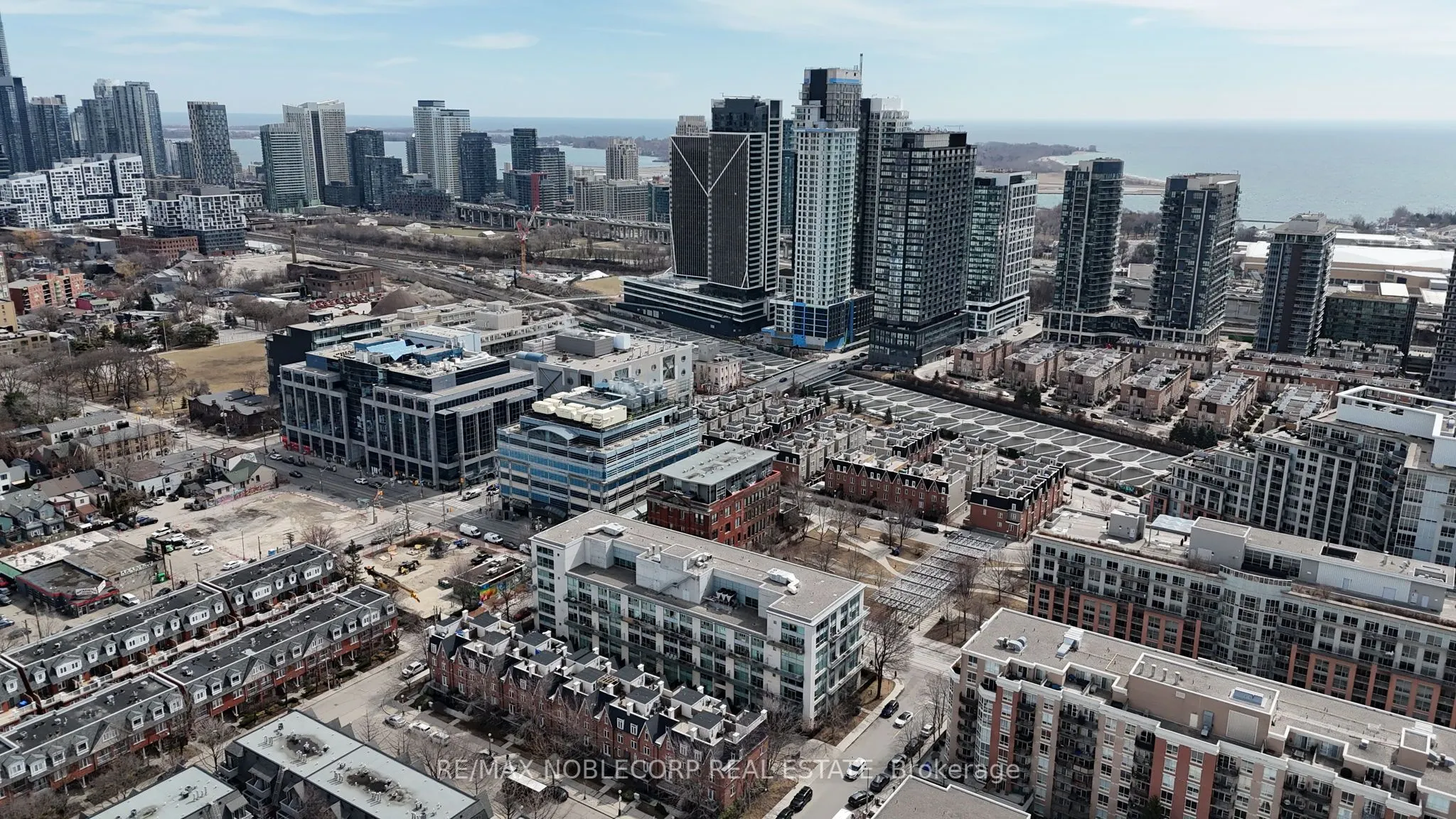 954 King Street W, #323