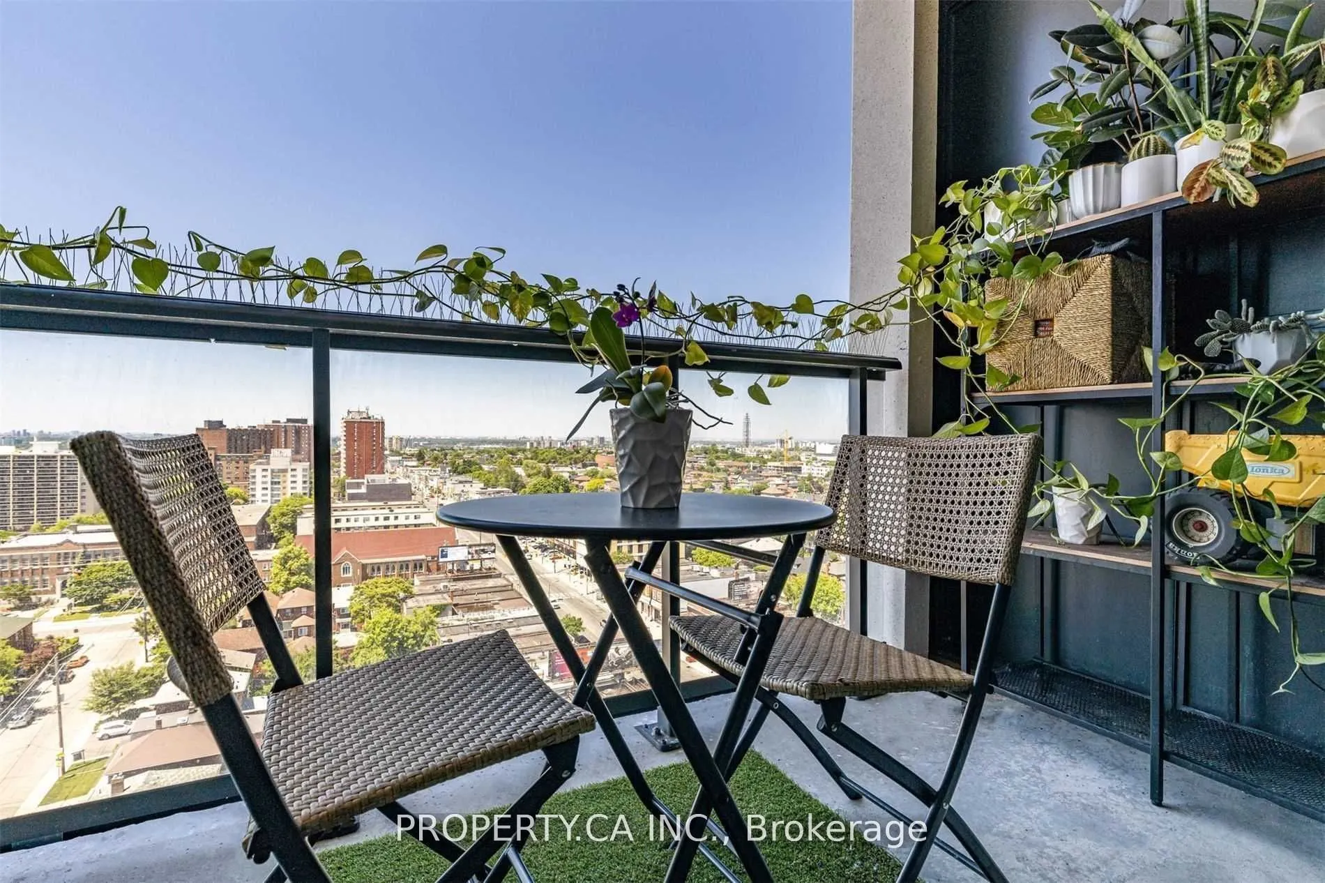 1603 Eglinton Avenue W, #1305