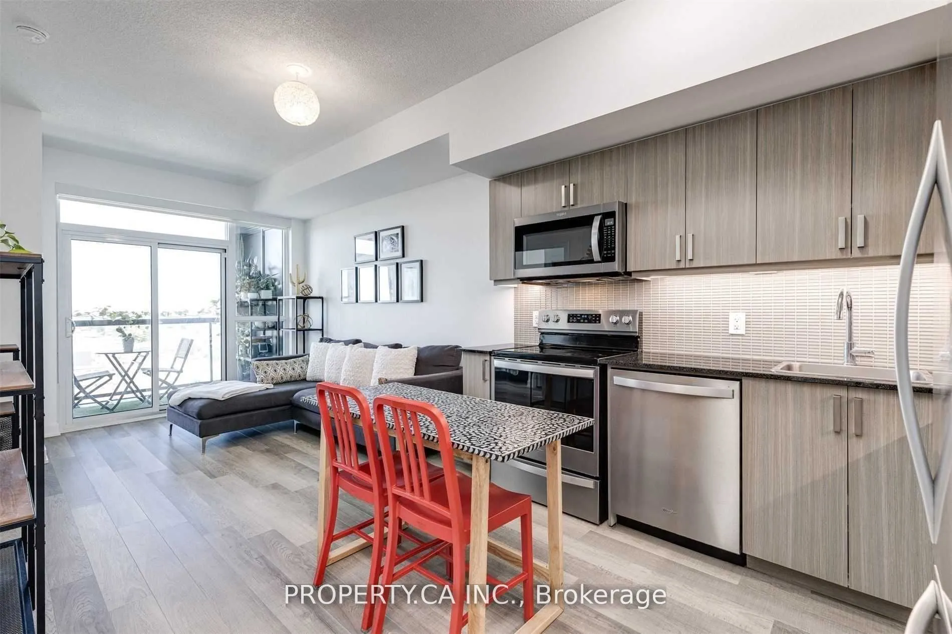 1603 Eglinton Avenue W, #1305