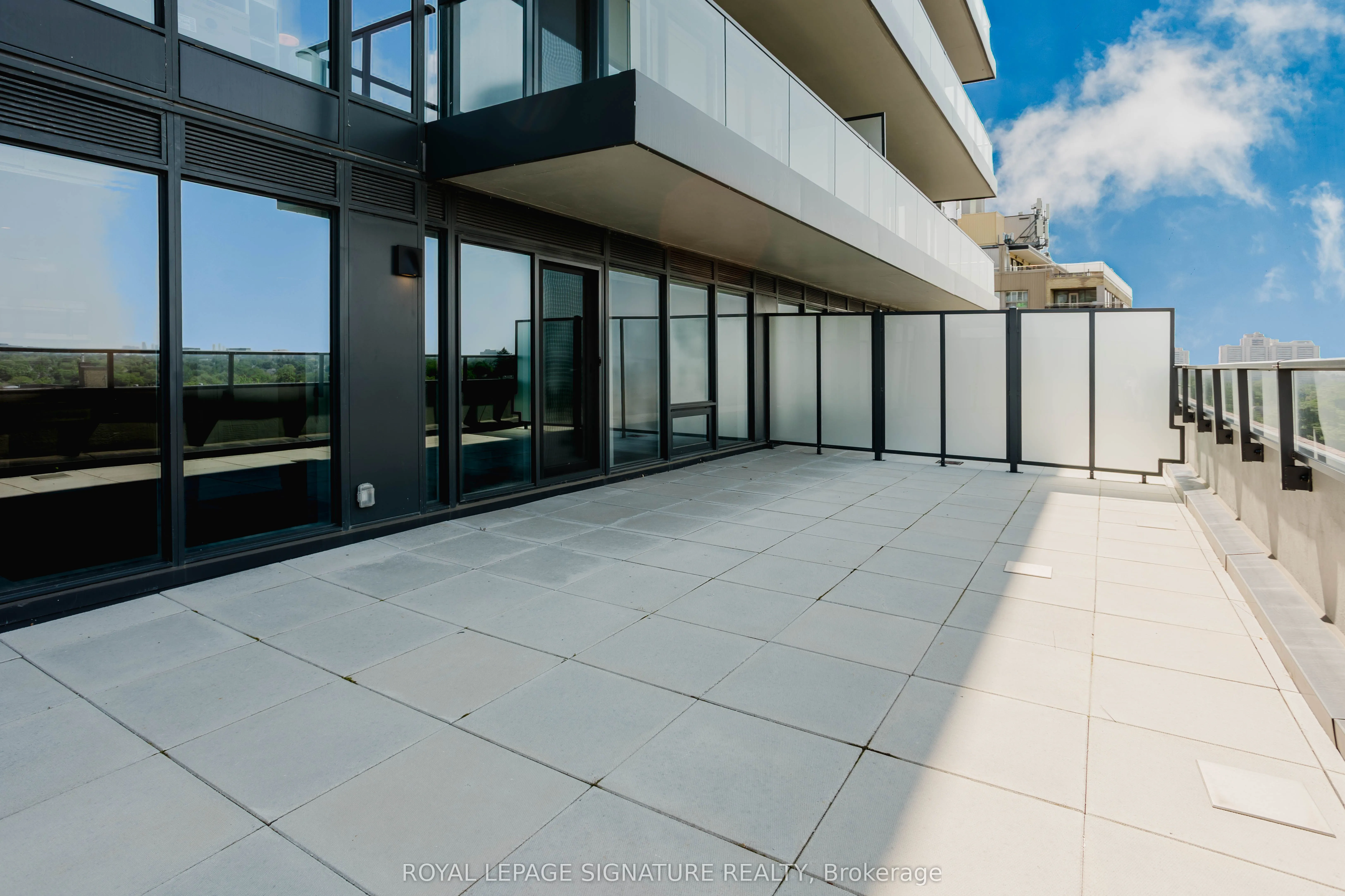 2525 Bathurst Street, #908