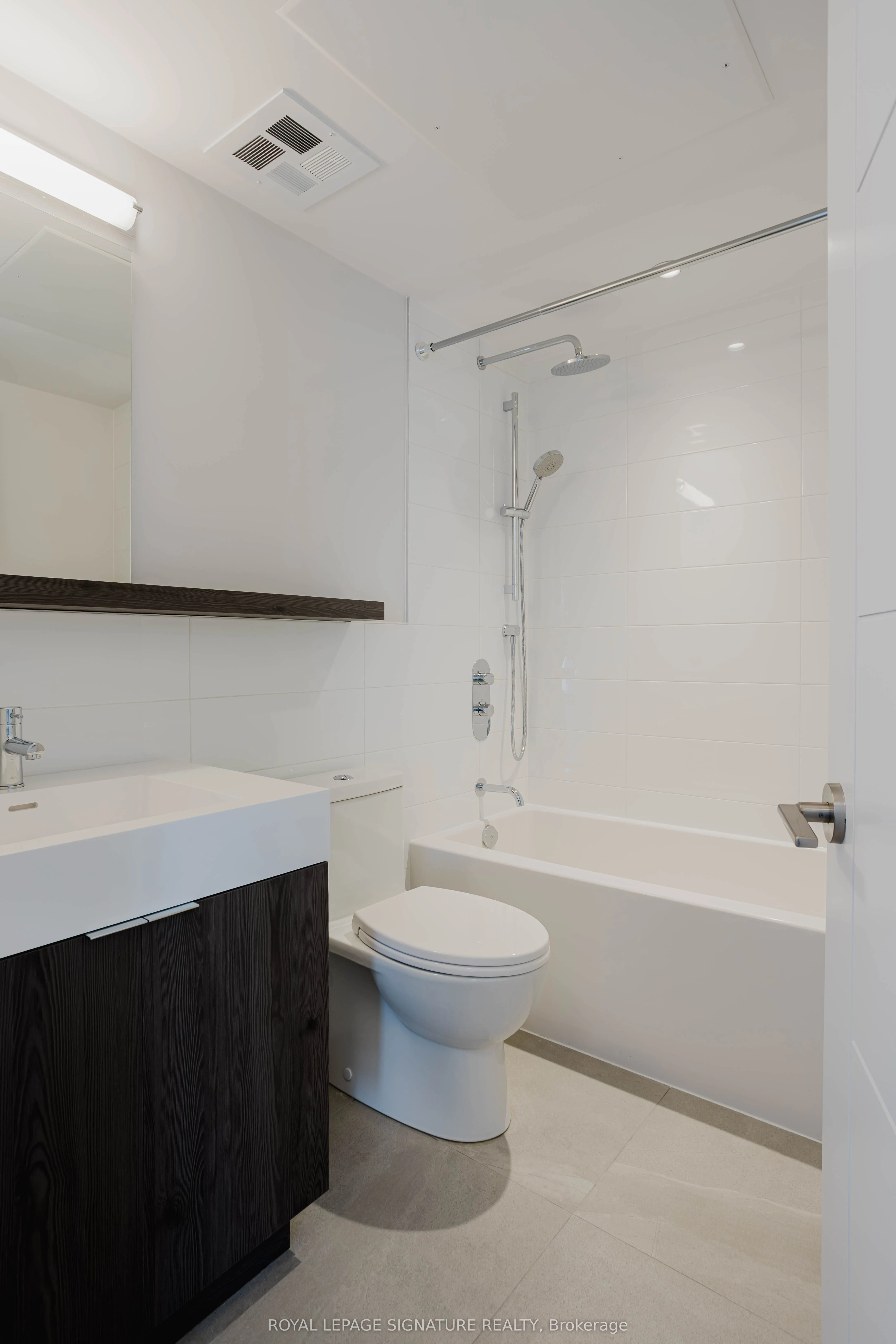 2525 Bathurst Street, #908