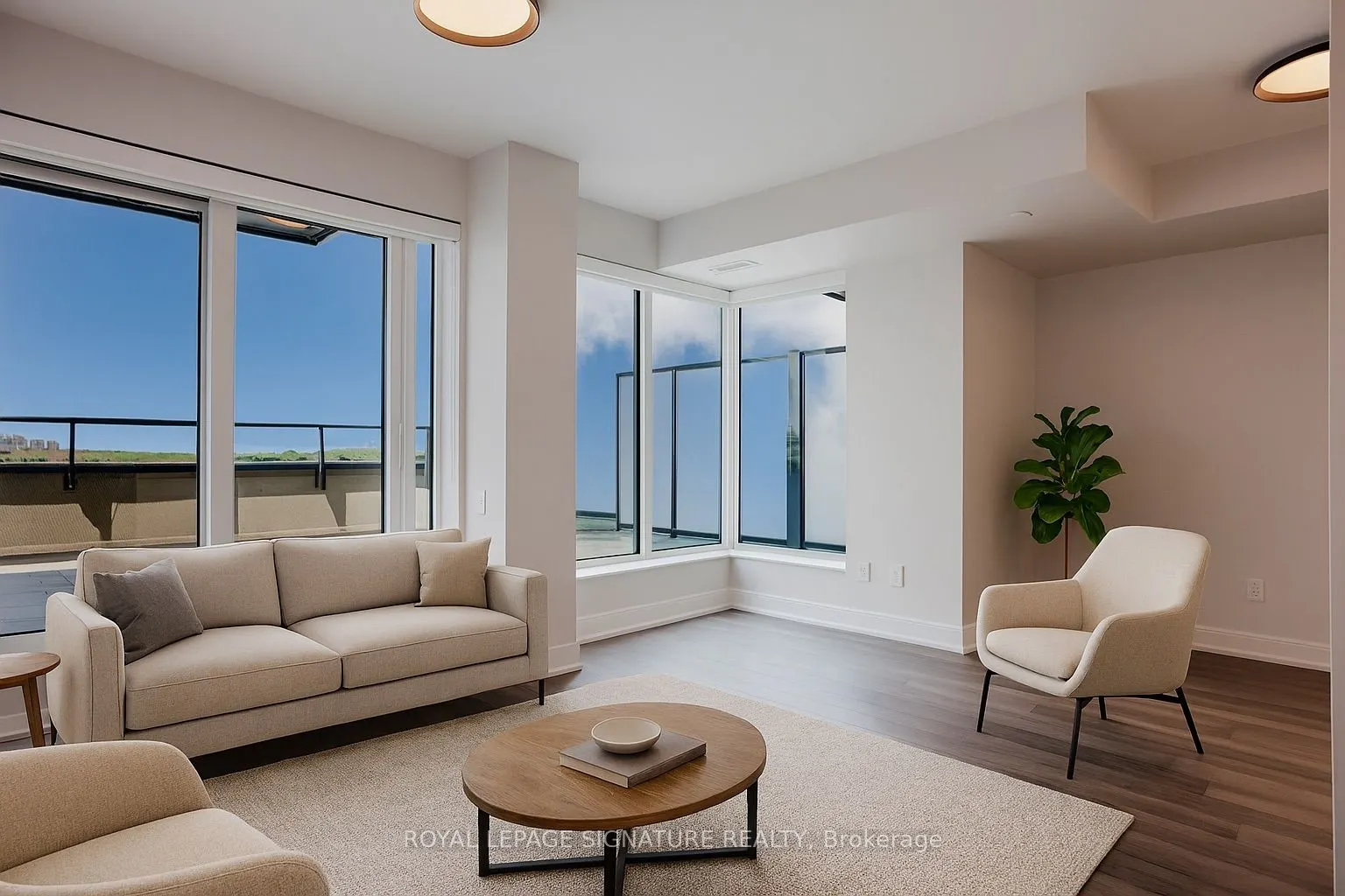 2525 Bathurst Street, #908