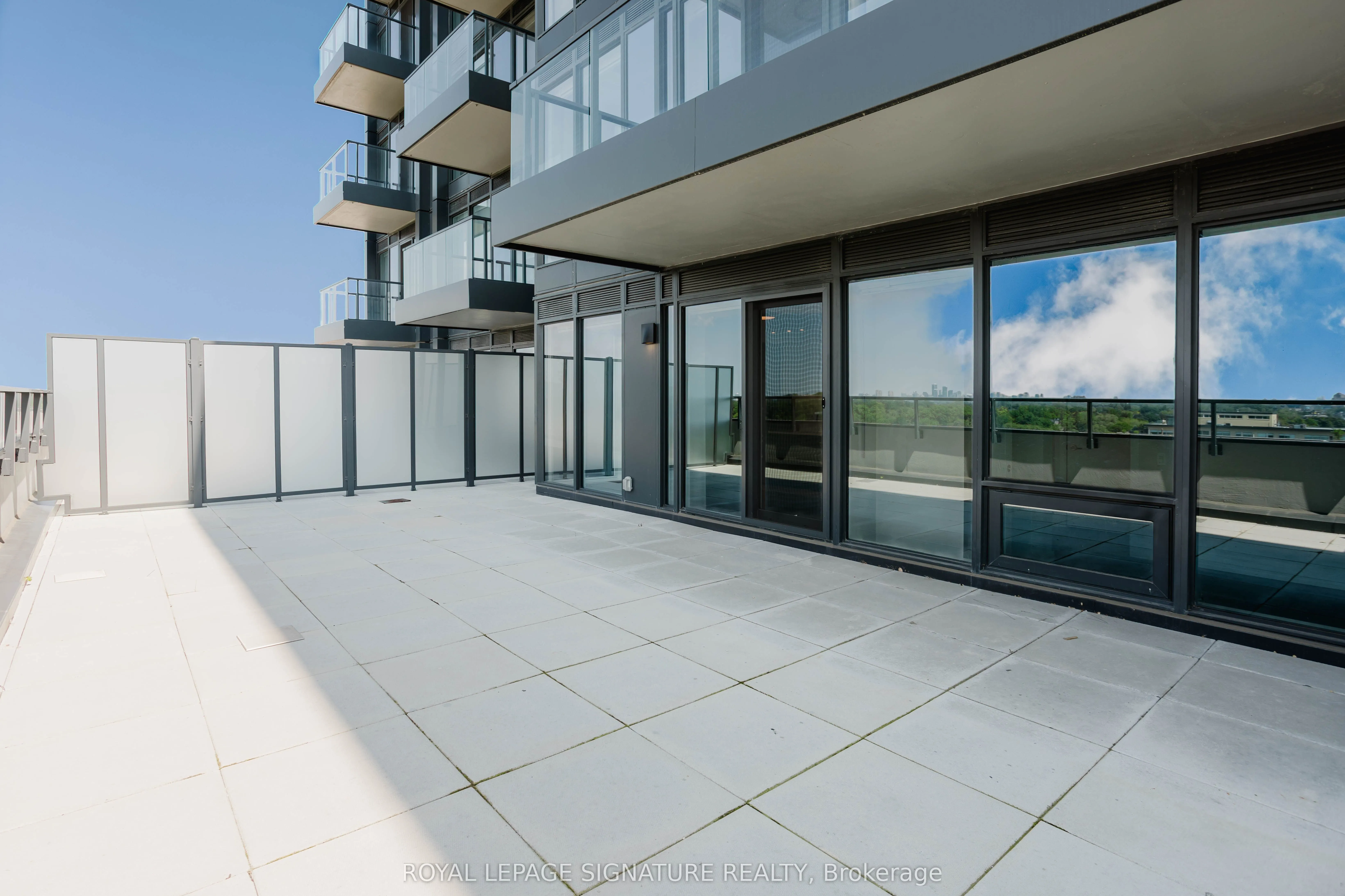2525 Bathurst Street, #908