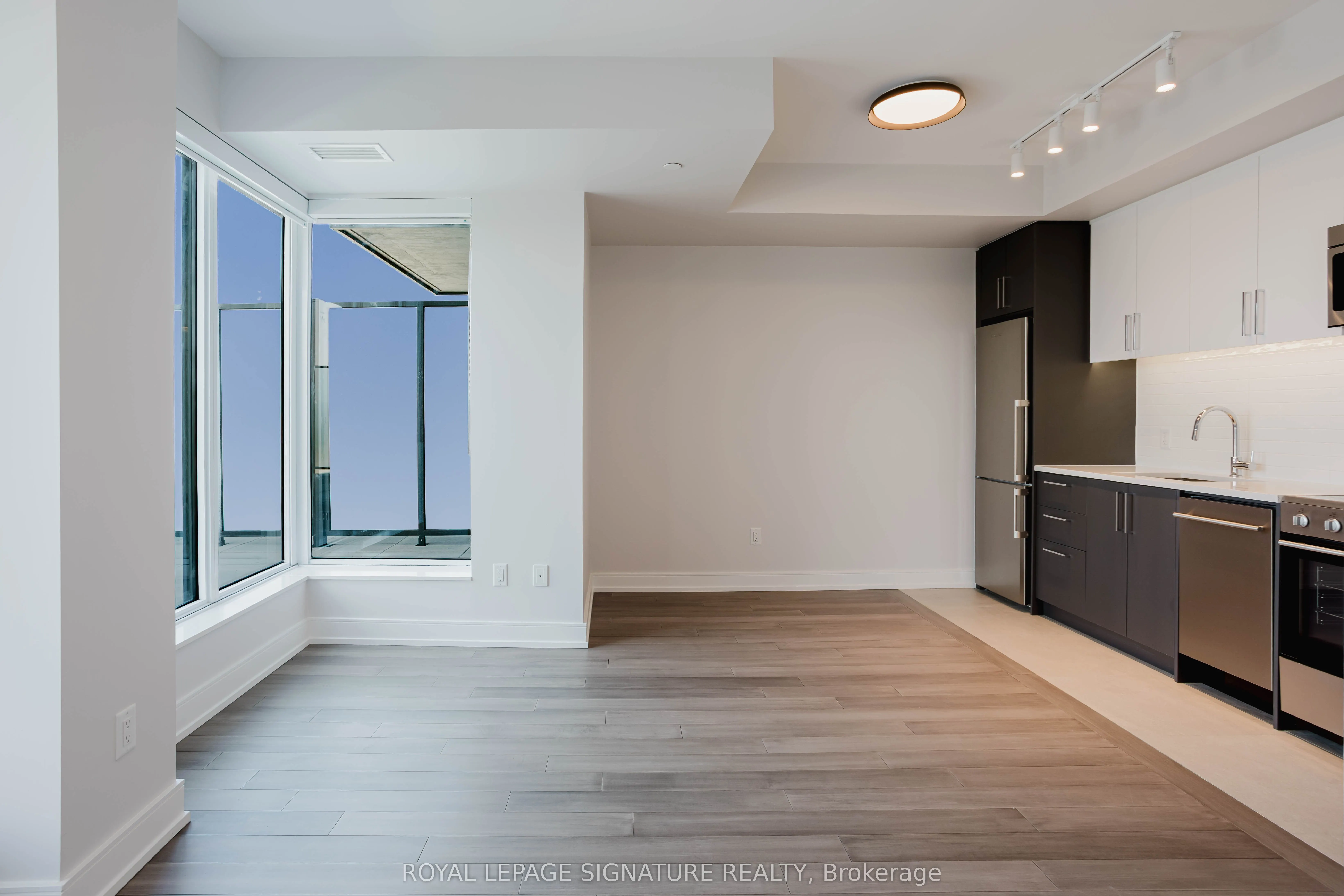 2525 Bathurst Street, #908