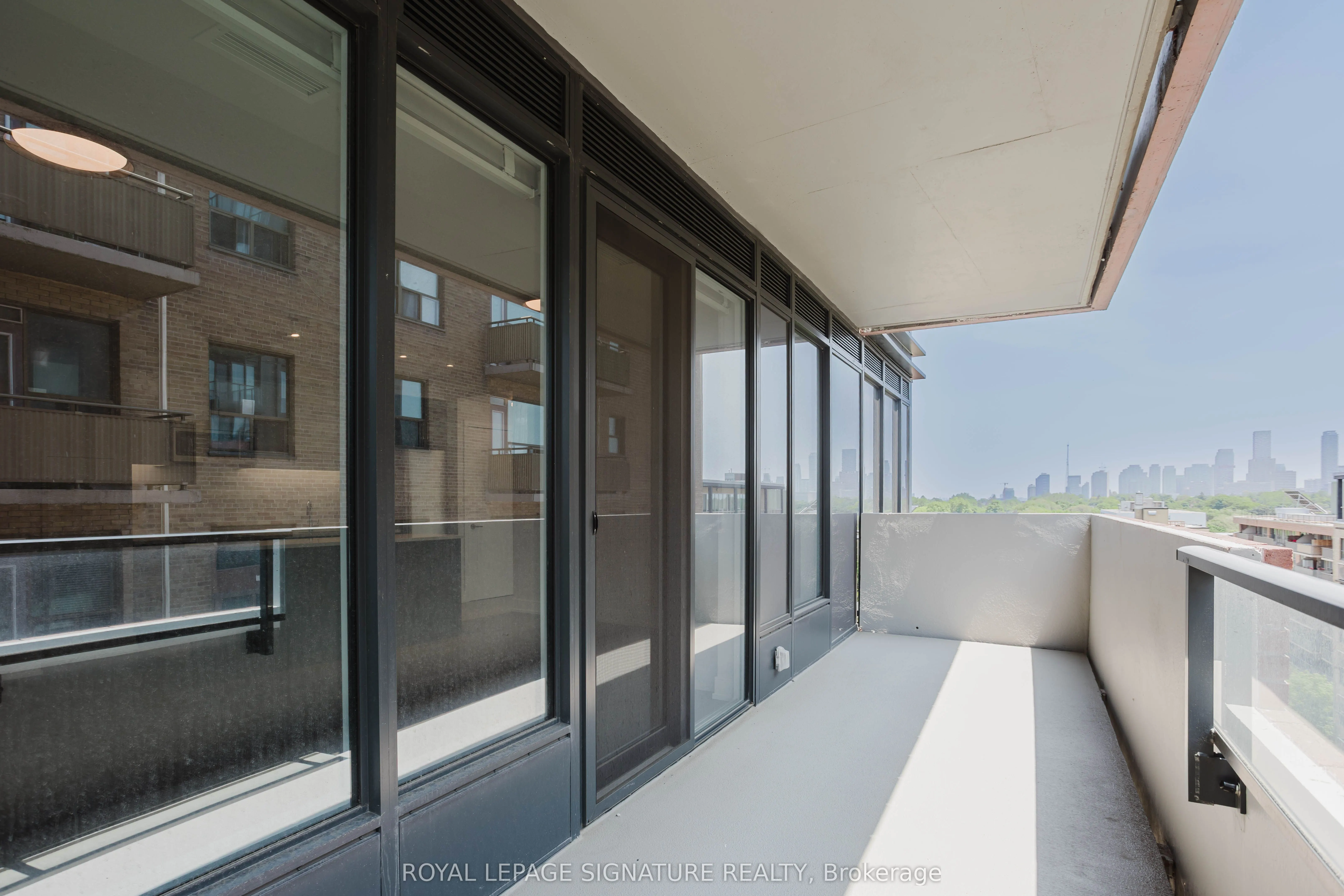 2525 Bathurst Street, #803