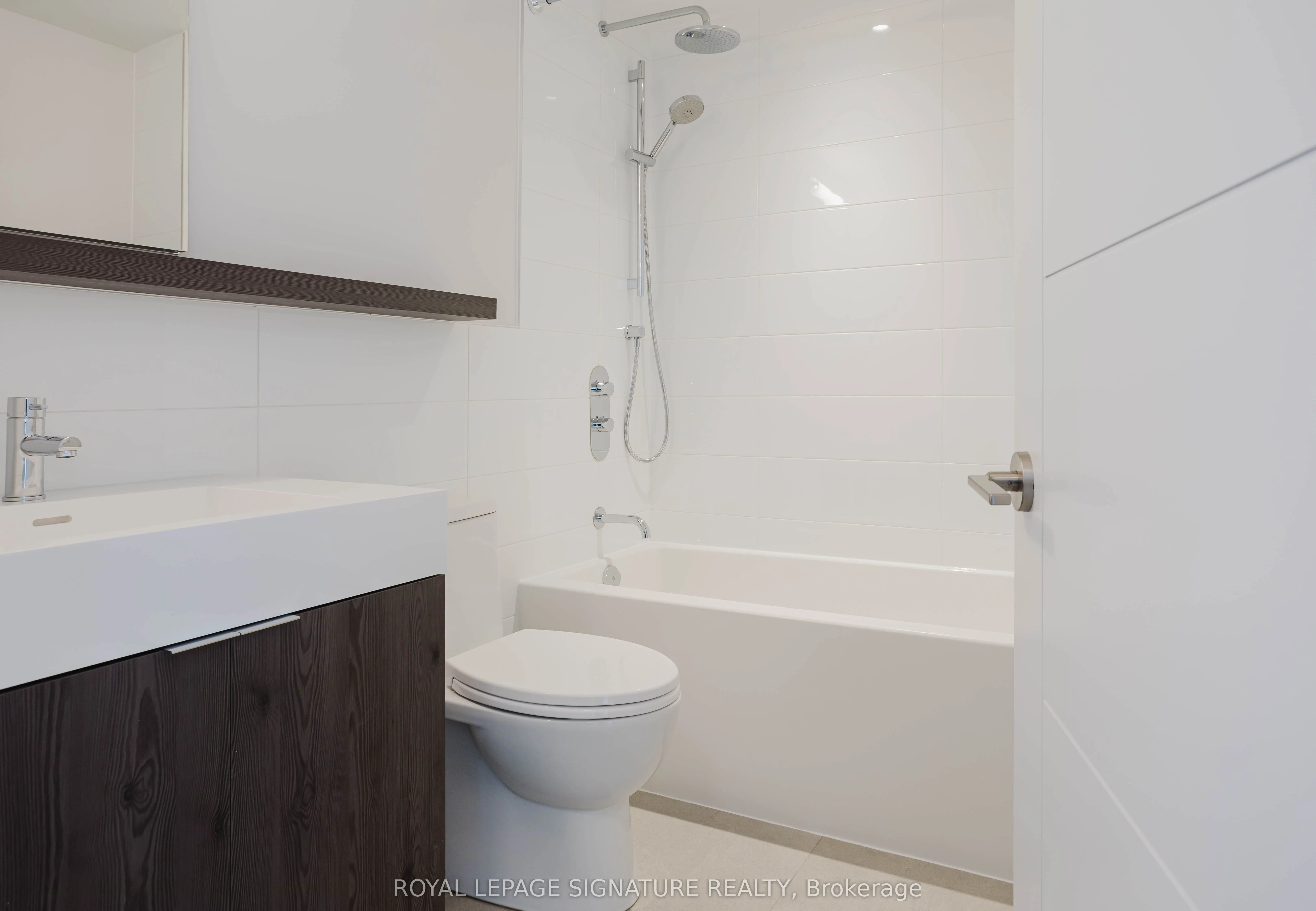 2525 Bathurst Street, #803