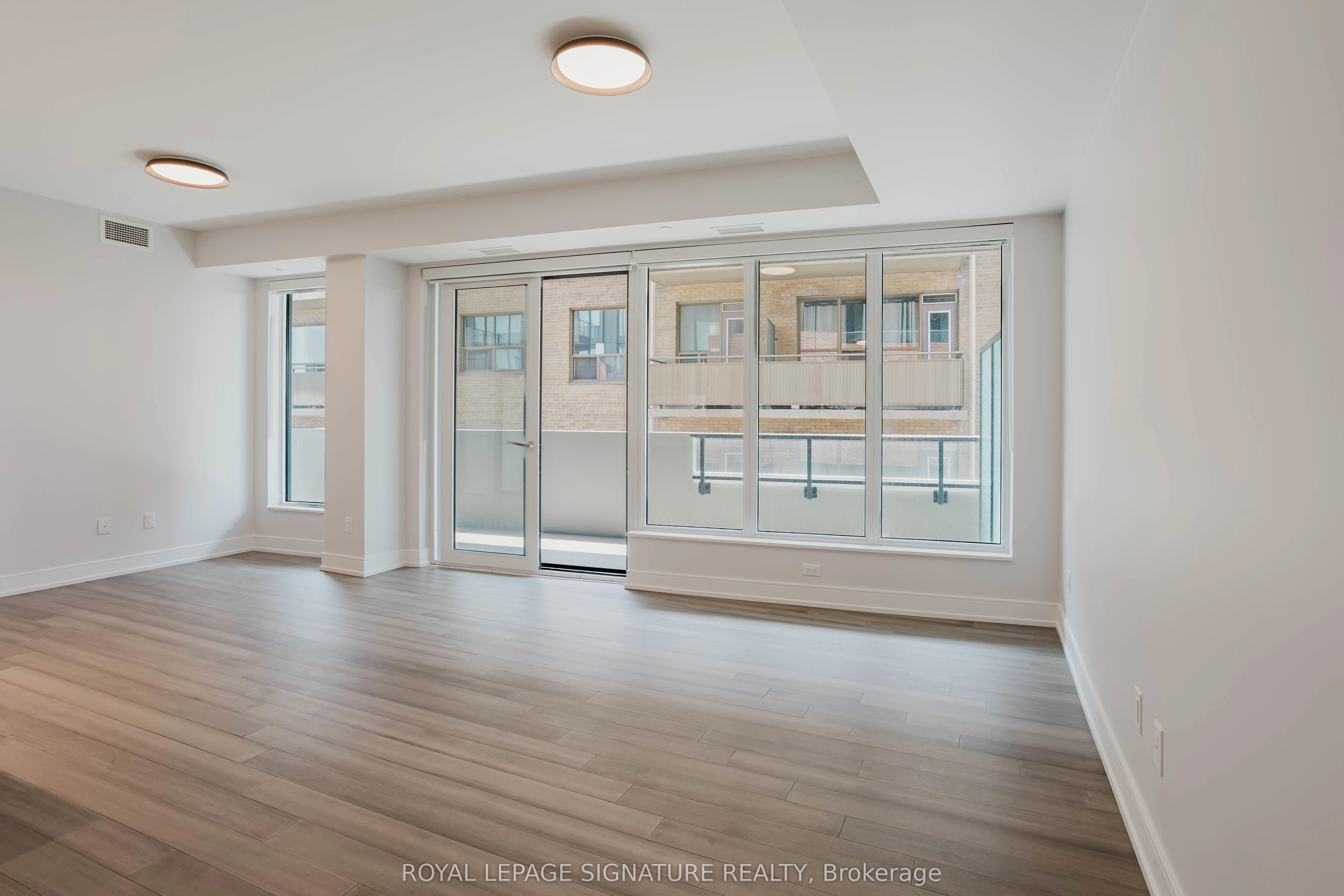 2525 Bathurst Street, #803